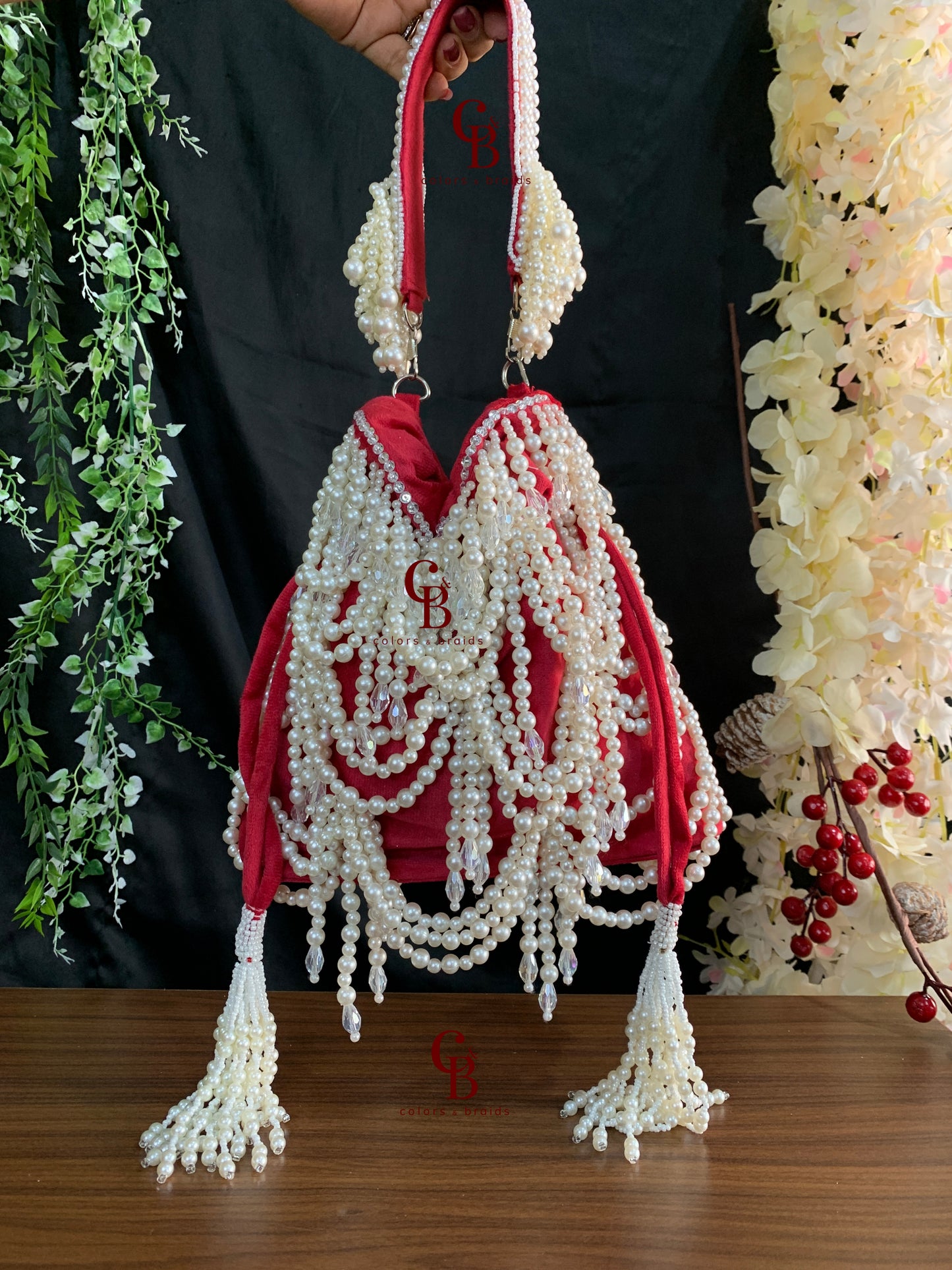 Pearl fiesta potli