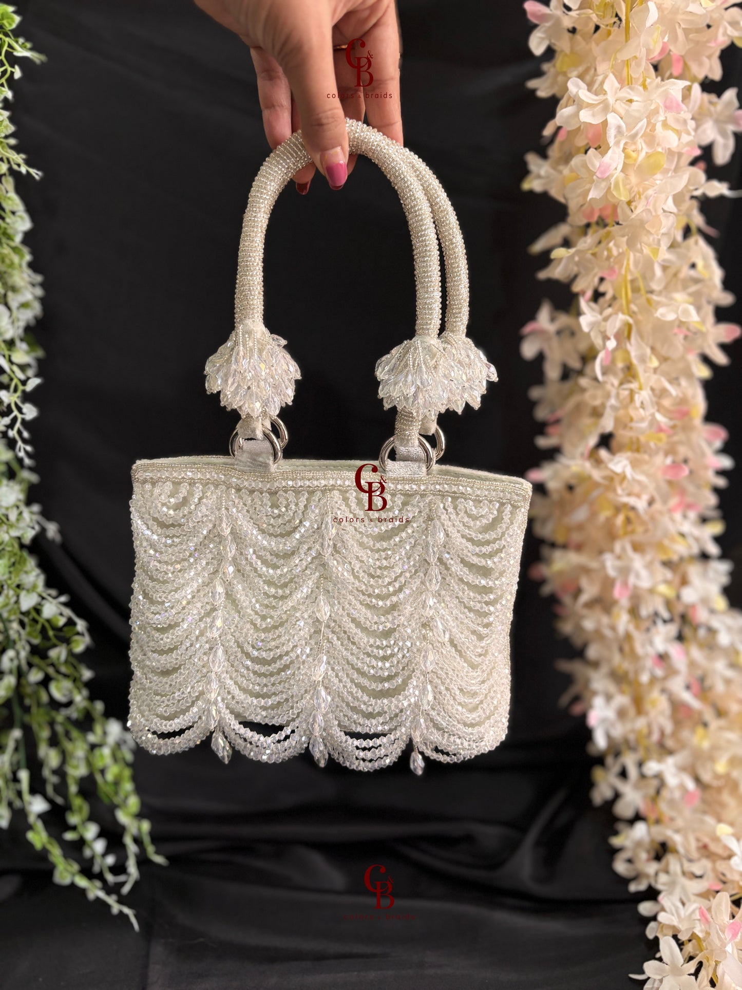 Mala Crystal Zip Potli