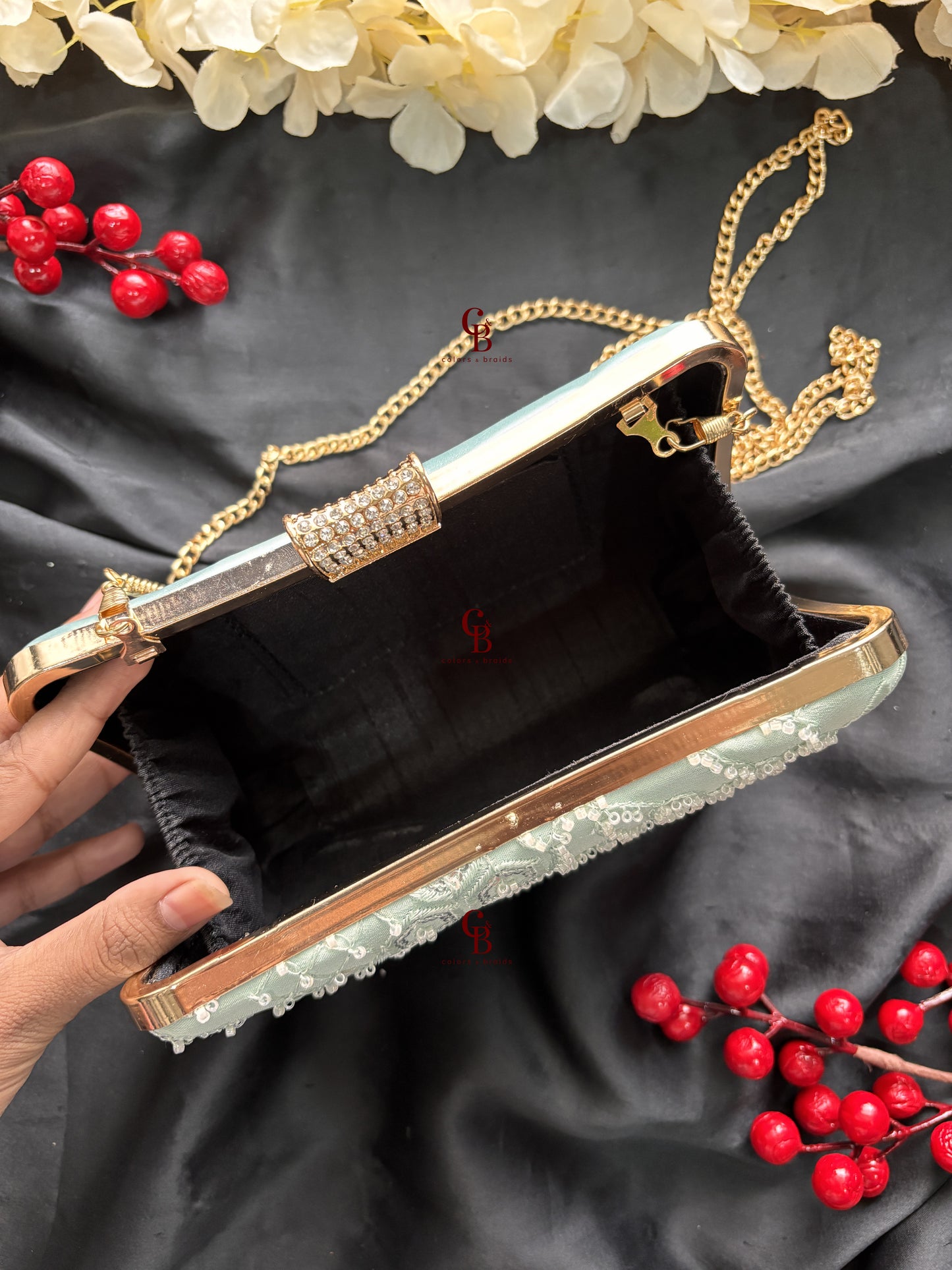 Zahra clutch