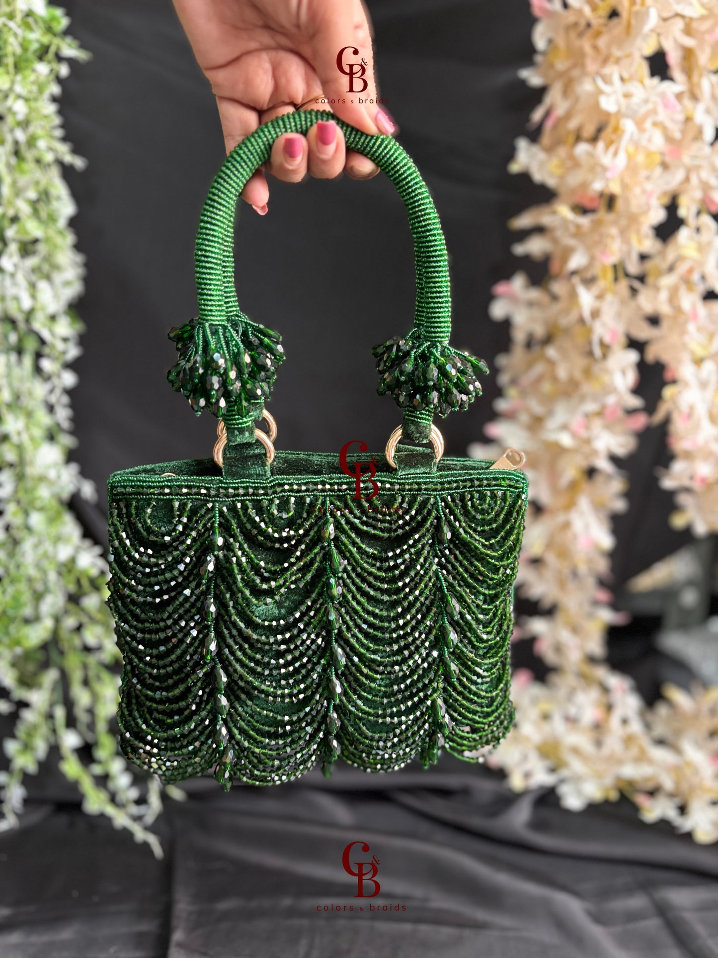 Mala Crystal Zip Potli