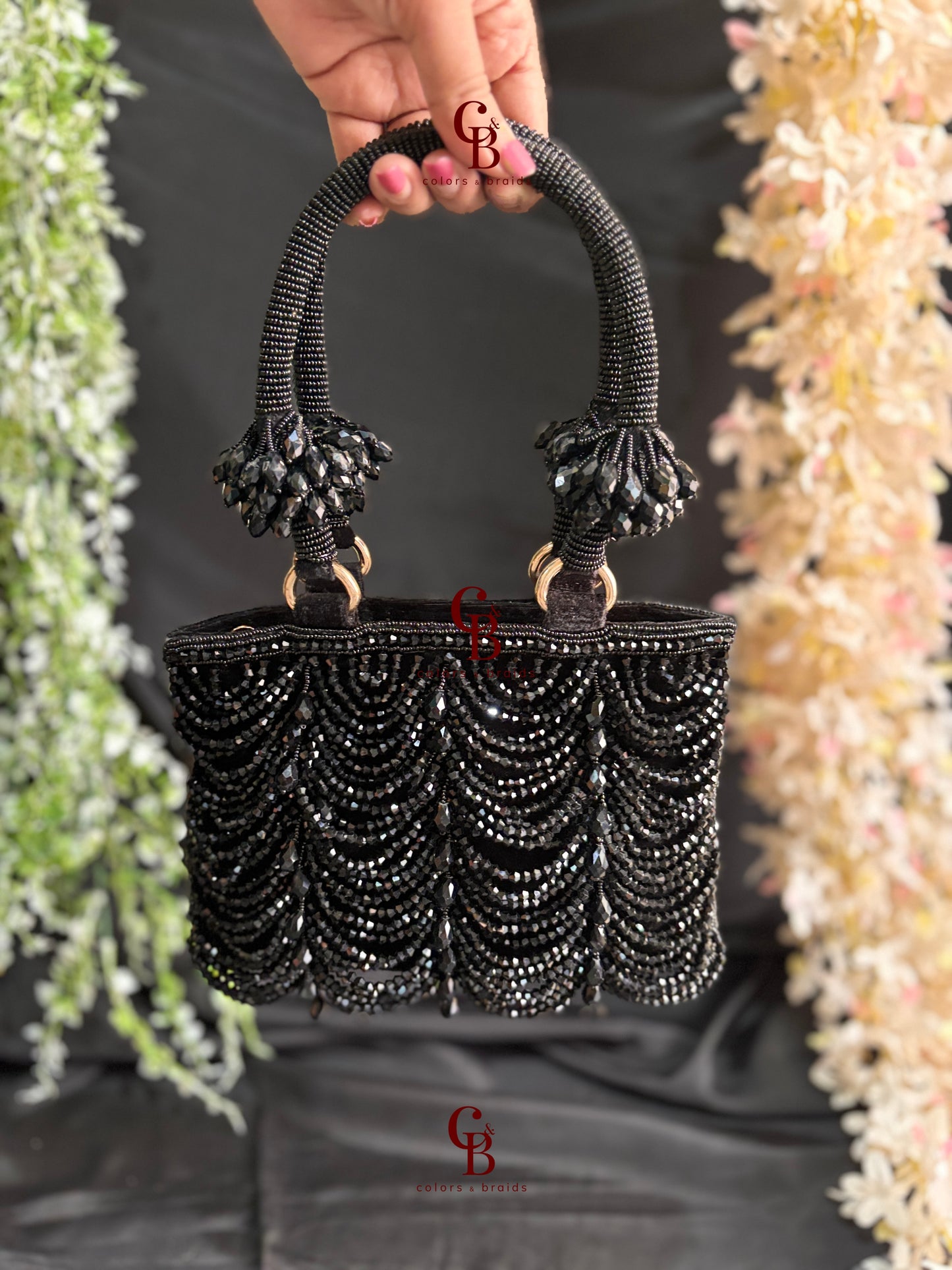 Mala Crystal Zip Potli