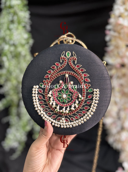 Maya Kundan Round Clutch