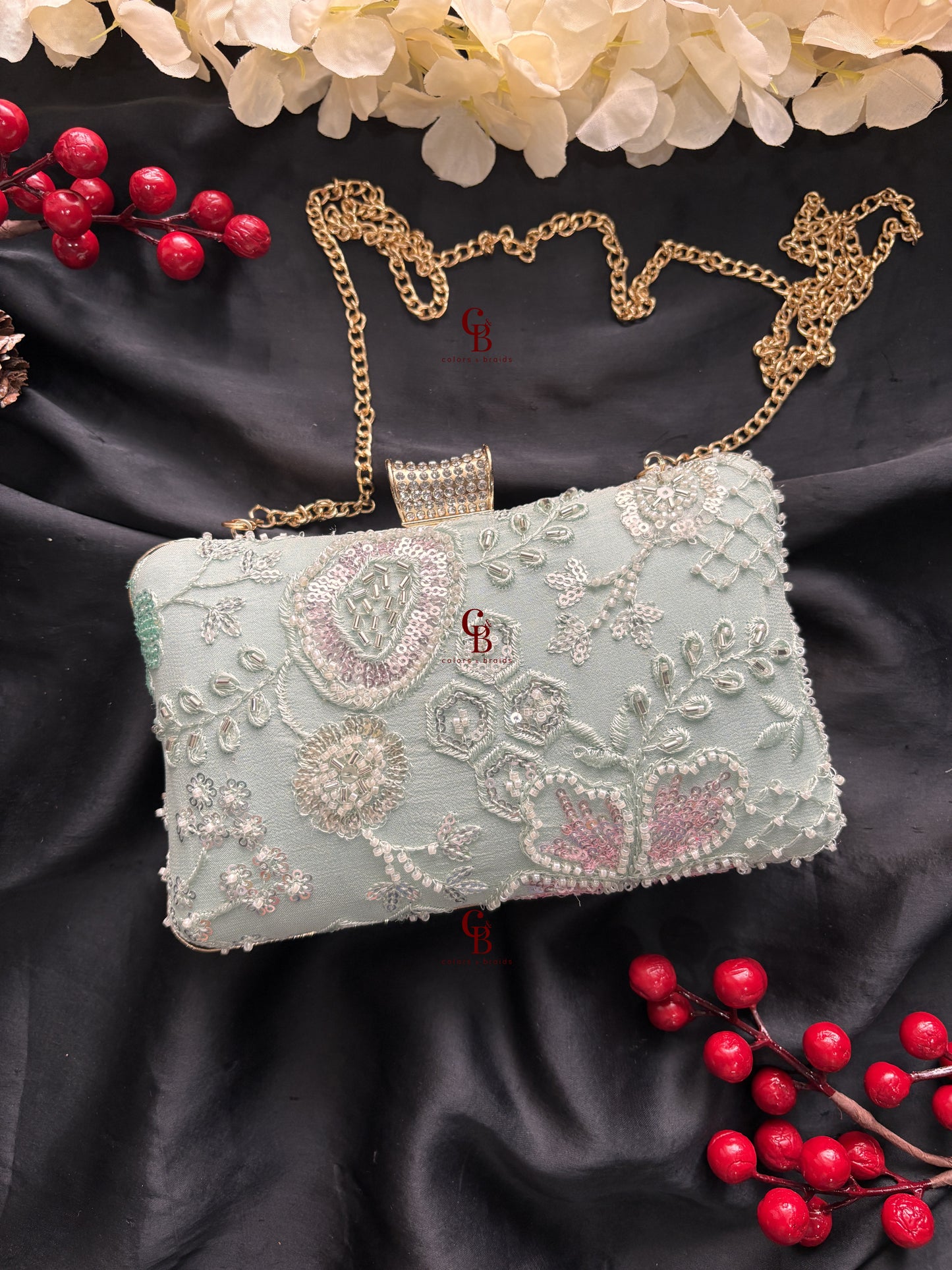 Zahra clutch
