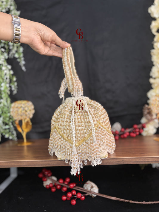 V Crystal Diamond Round Potli