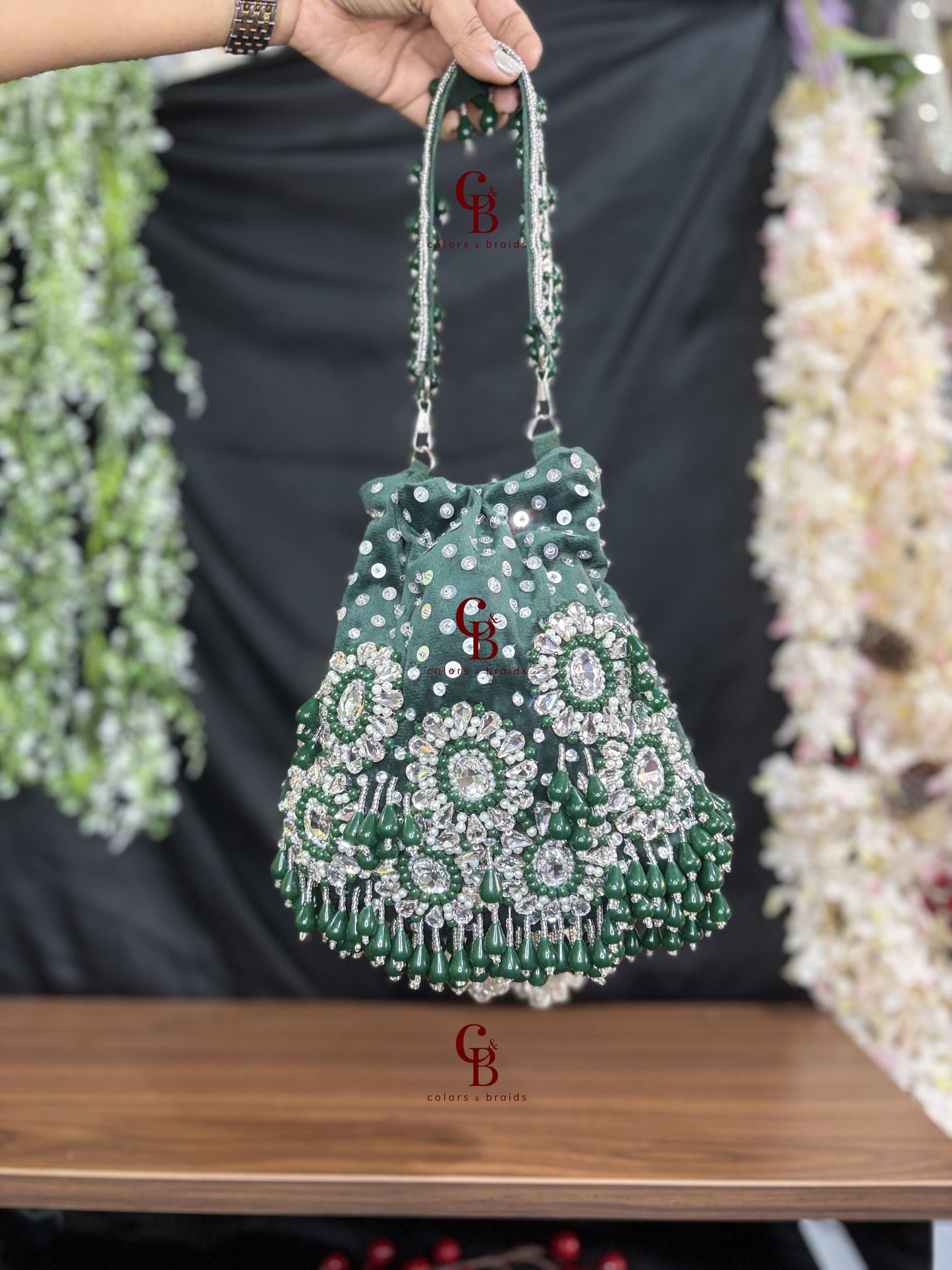 Gulzar Heavy Work Crystal Potli