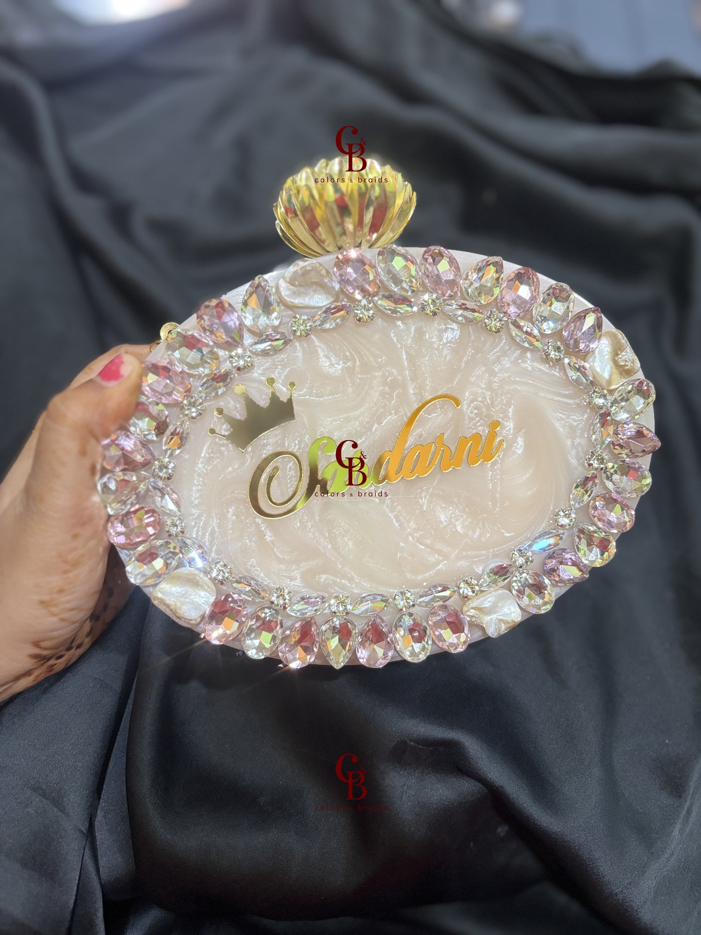 Resin Clutch - Oval shape and Pink stones