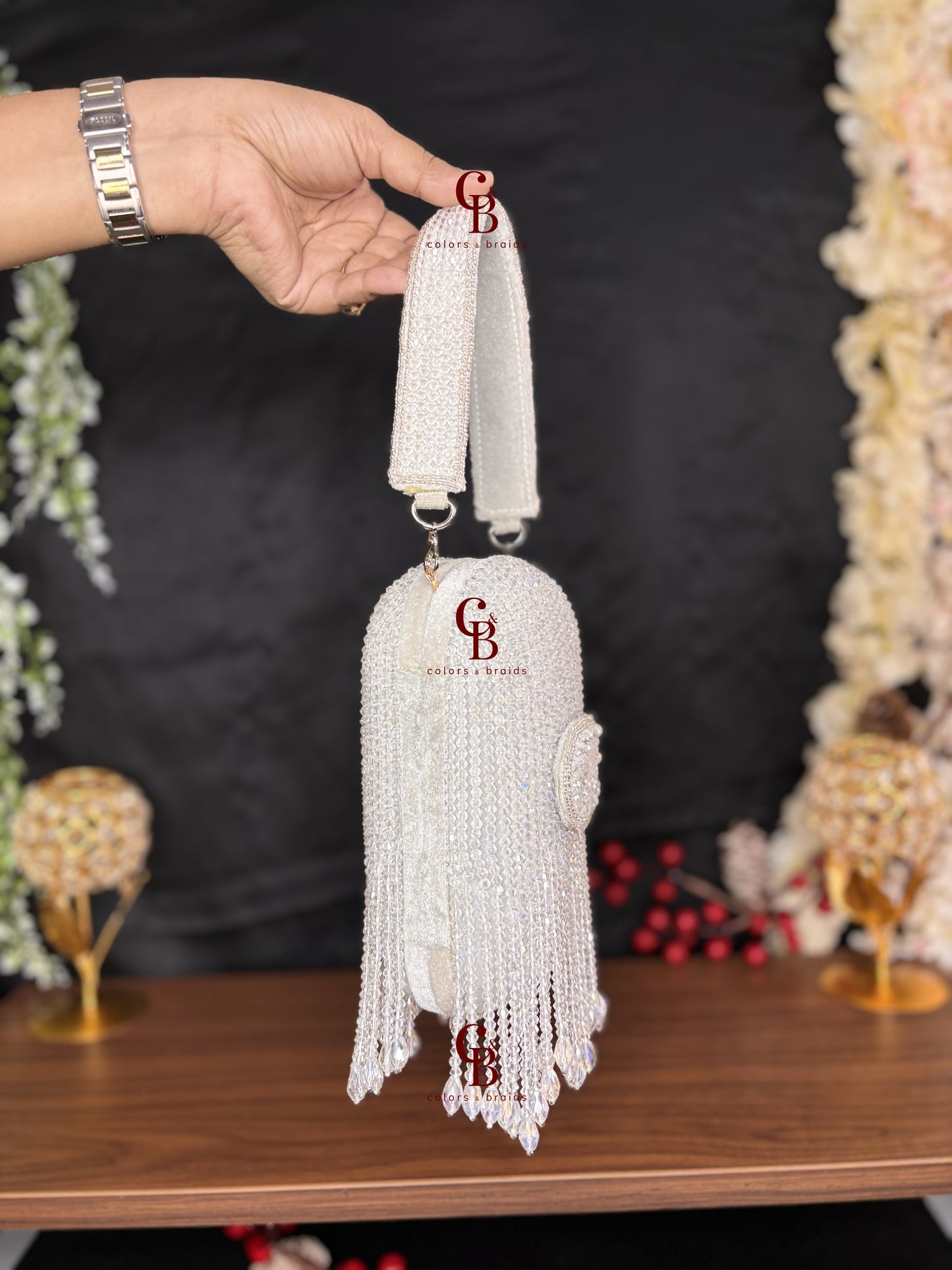 All over Crystal Droplets Mobile Clutch