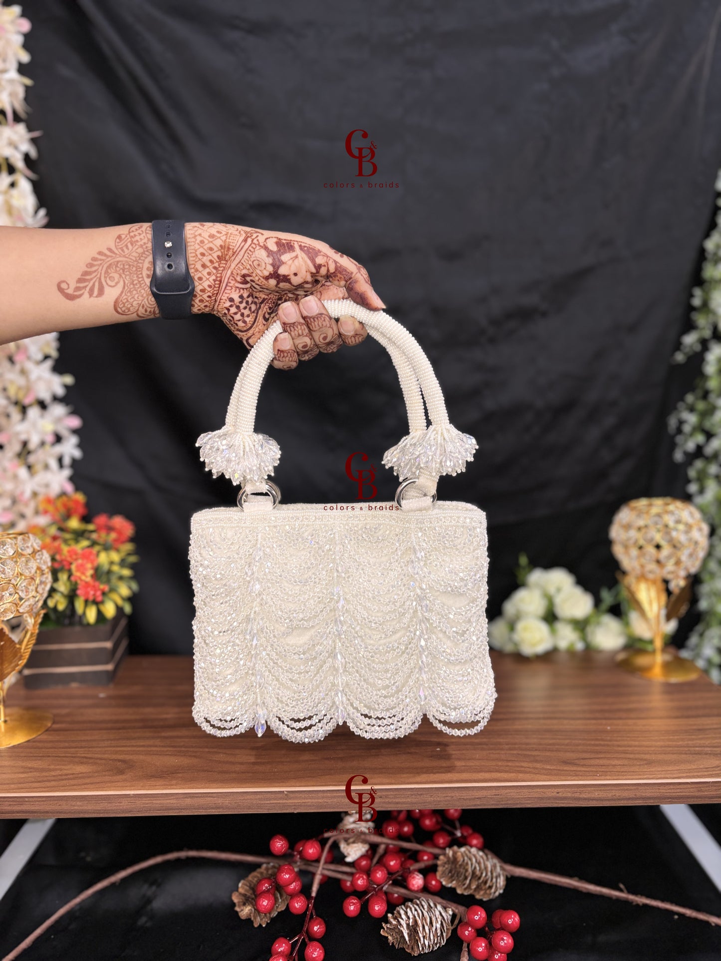 Mala Crystal Zip Potli