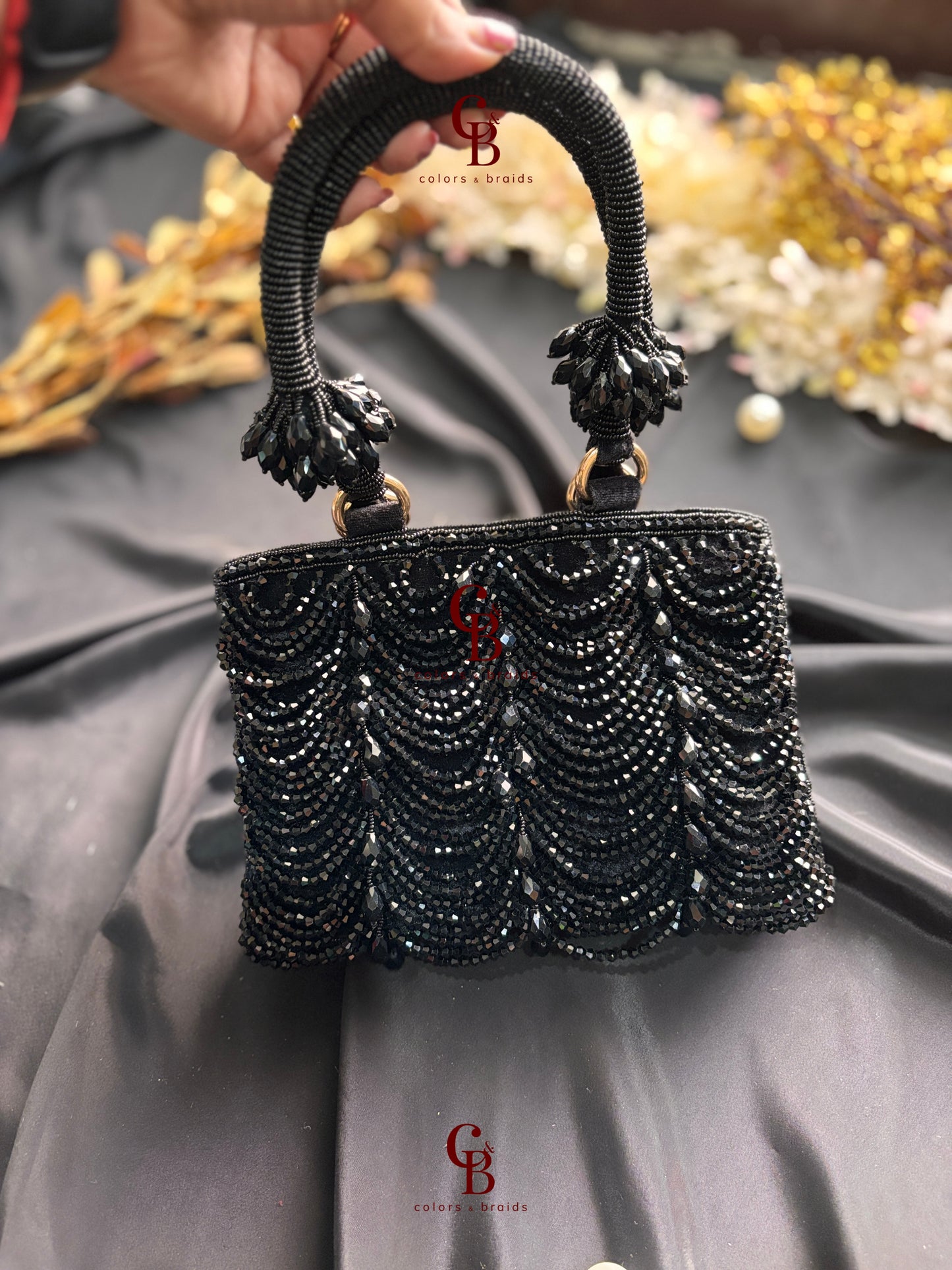 Mala Crystal Zip Potli