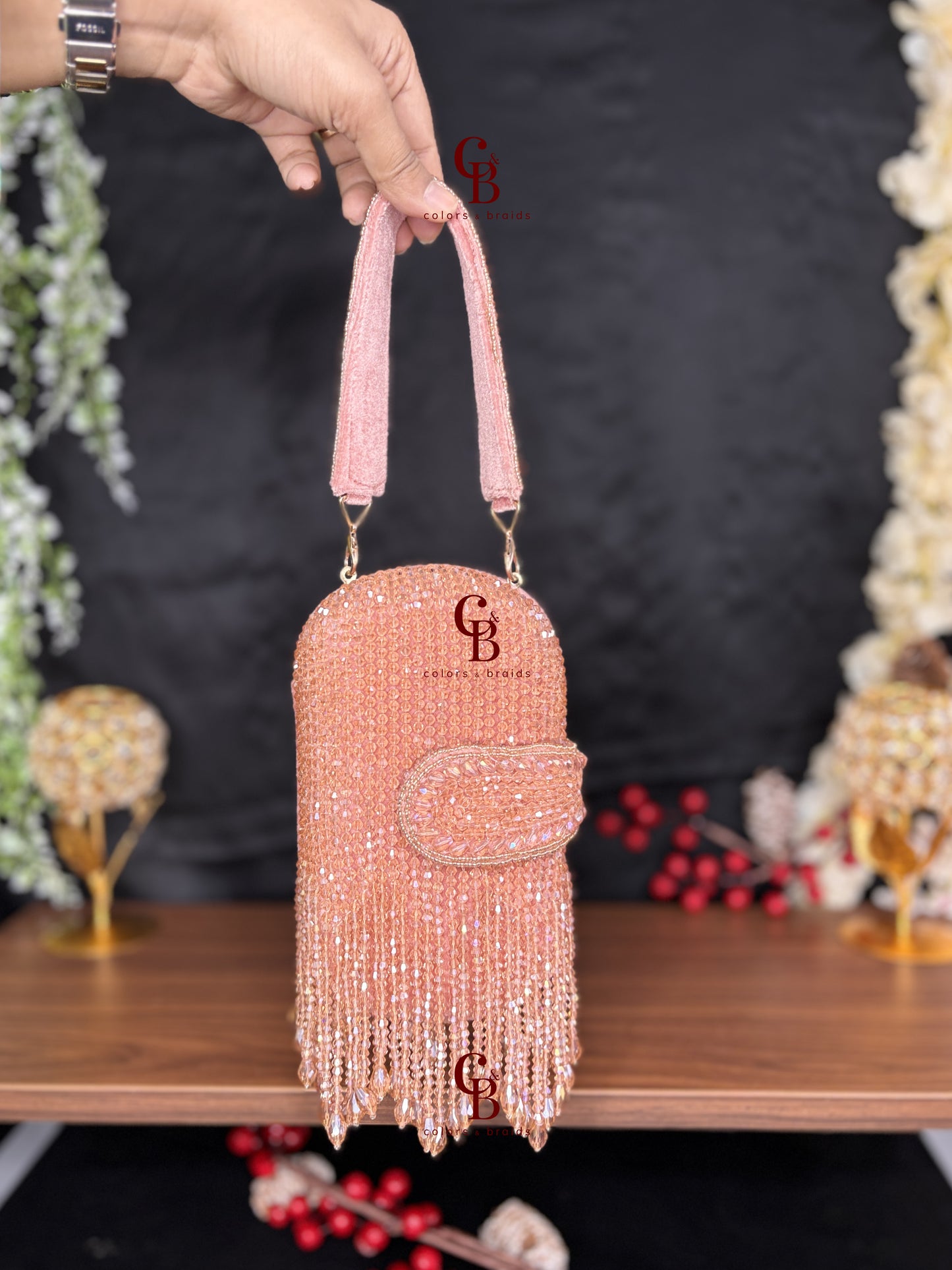 All over Crystal Droplets Mobile Clutch
