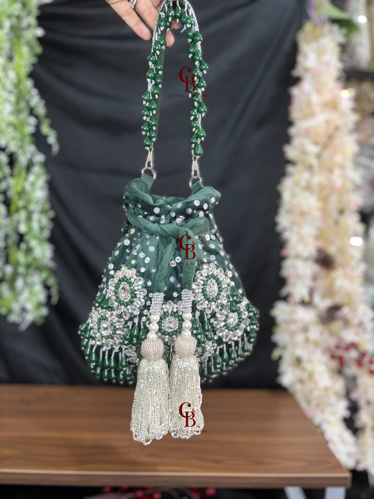 Gulzar Heavy Work Crystal Potli