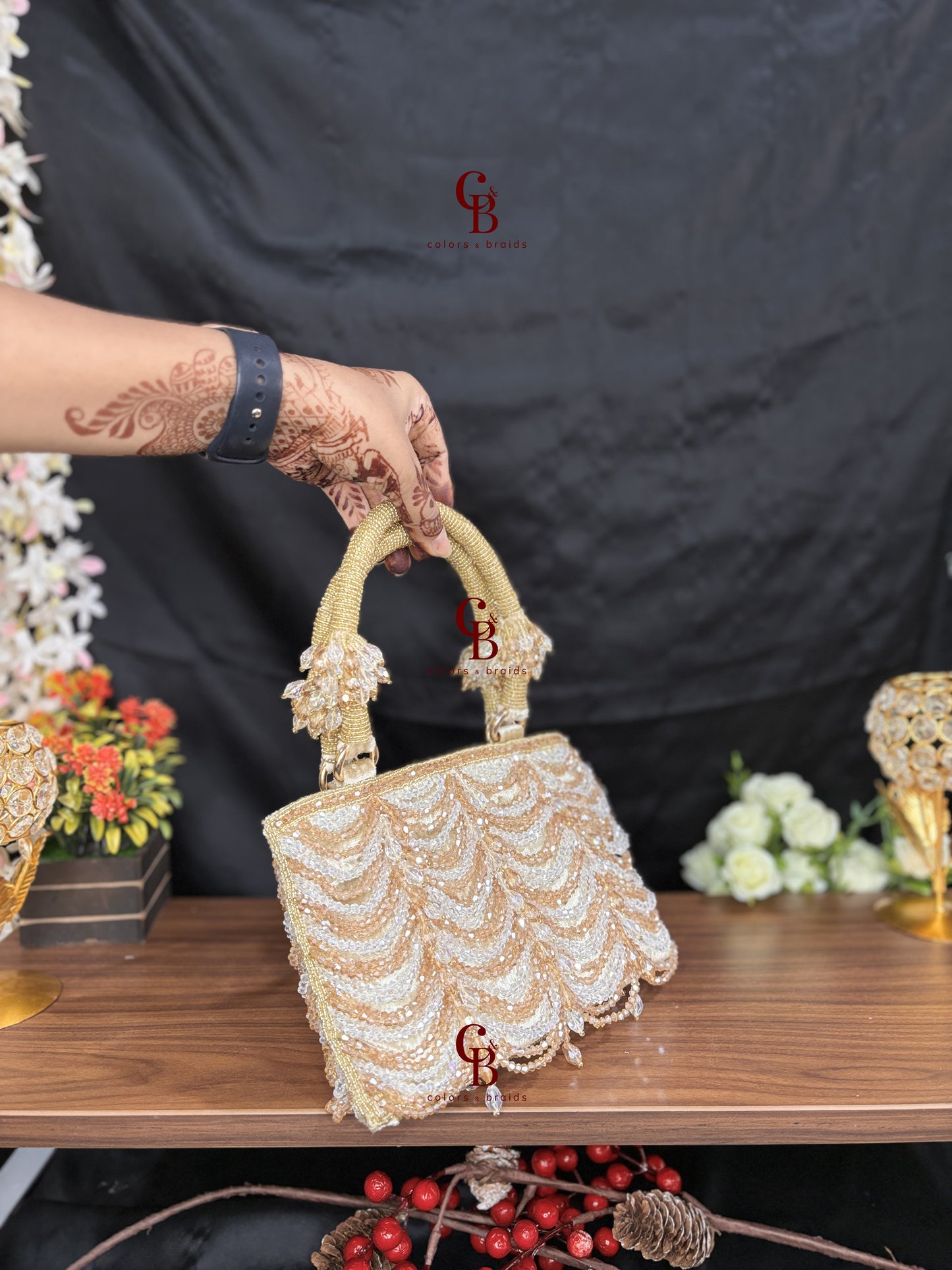 Mala Crystal Zip Potli
