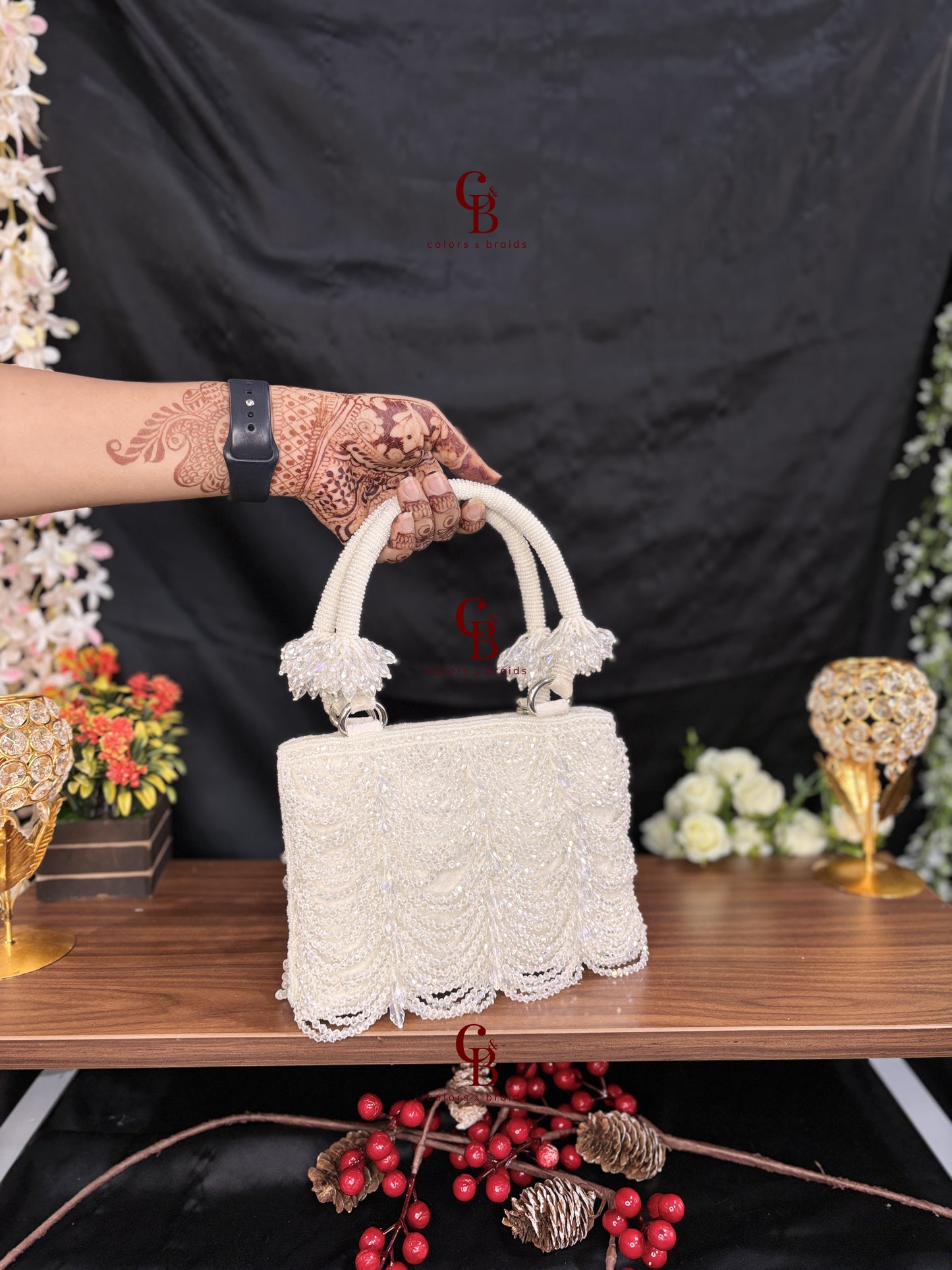 Mala Crystal Zip Potli