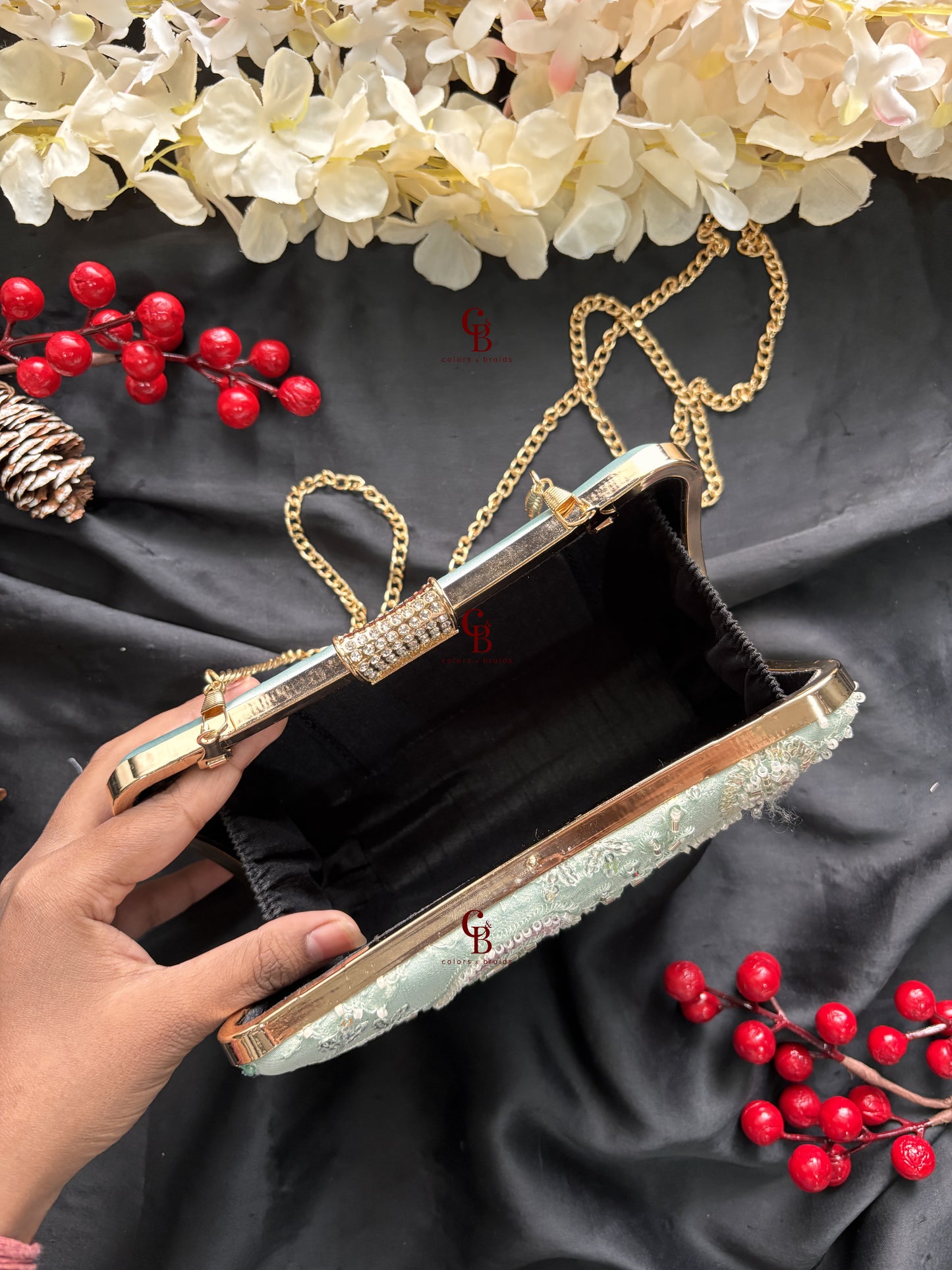 Zahra clutch