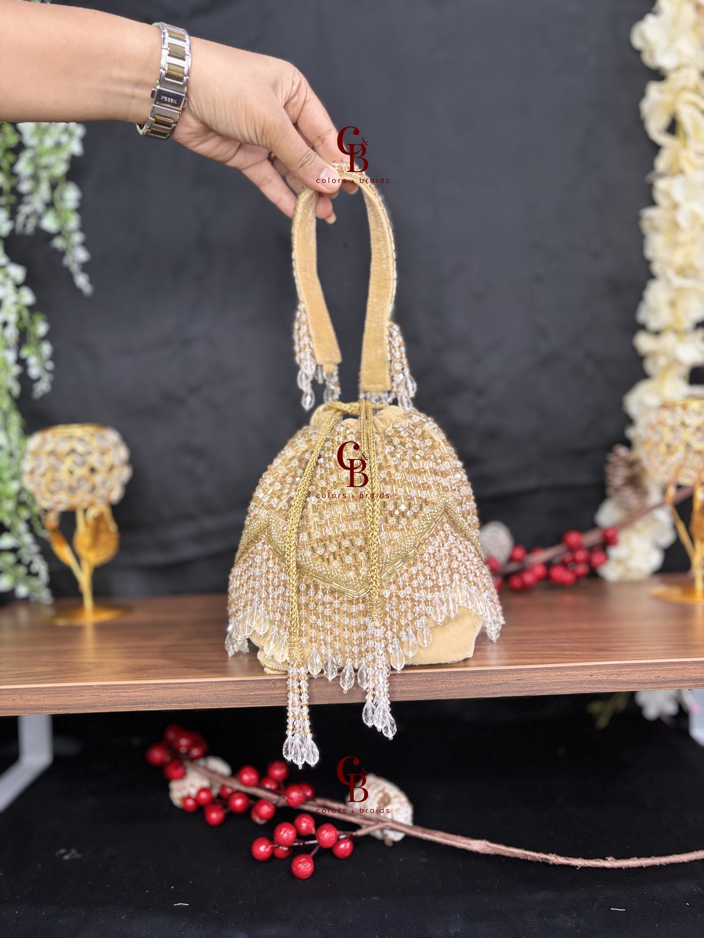V Crystal Diamond Round Potli
