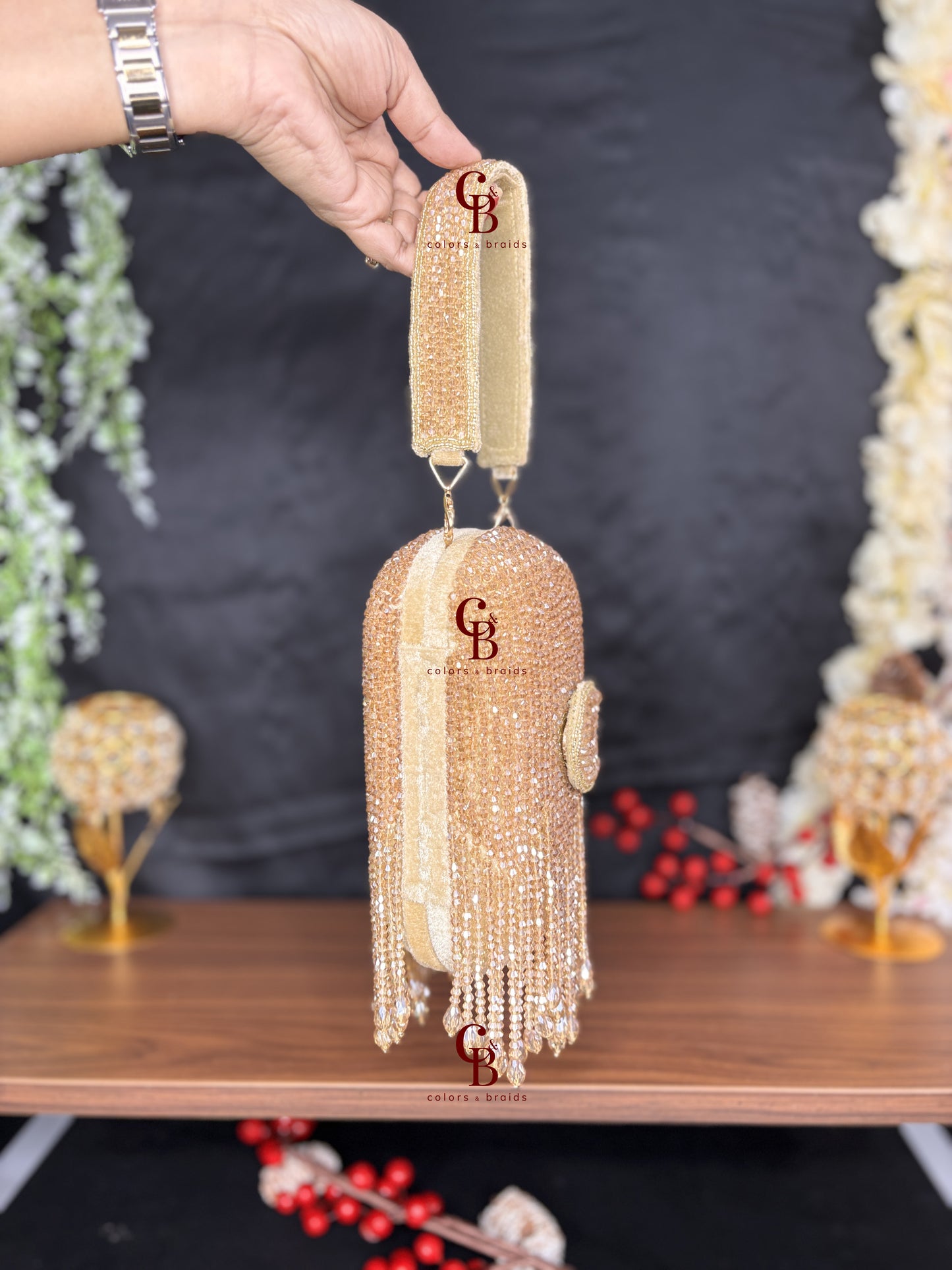 All over Crystal Droplets Mobile Clutch