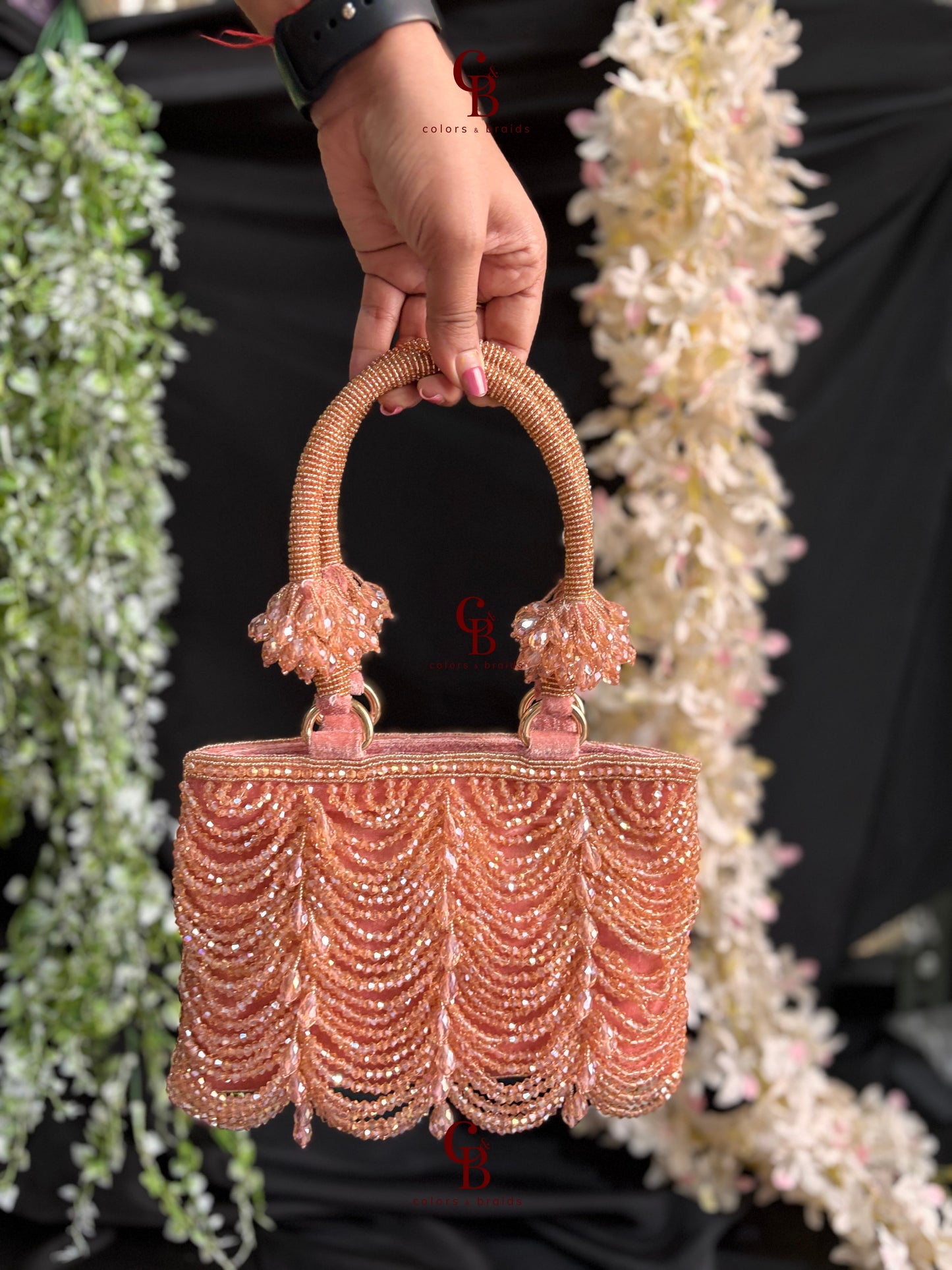 Mala Crystal Zip Potli