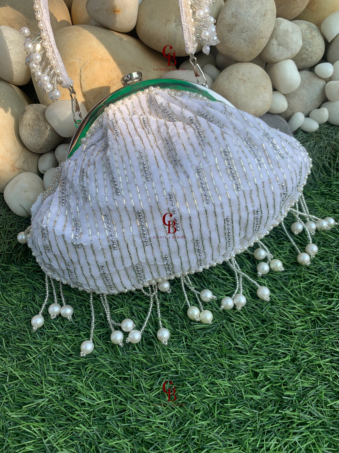 Intricate Impressions Batua