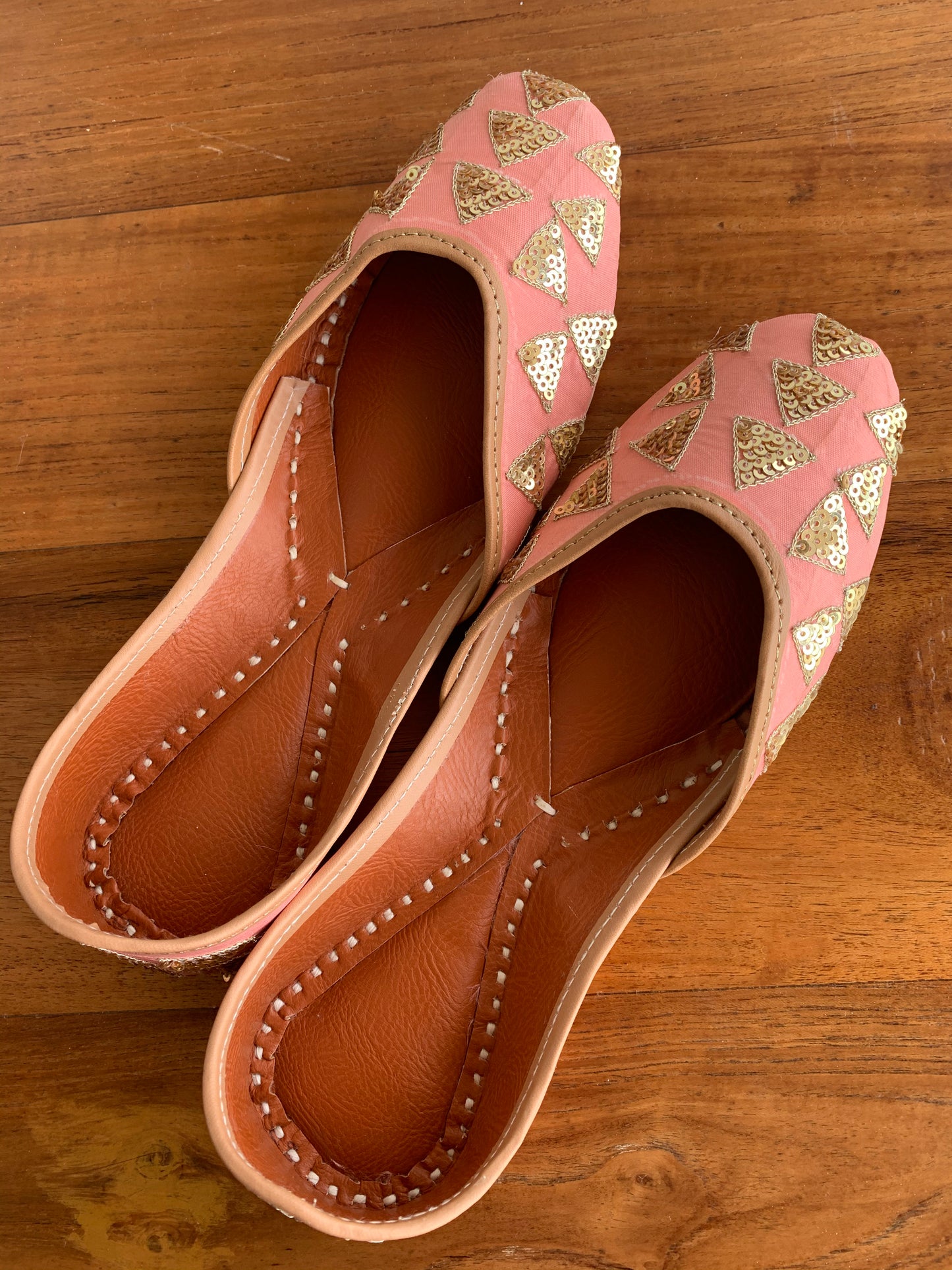 Pink with Gold sequins Jutti