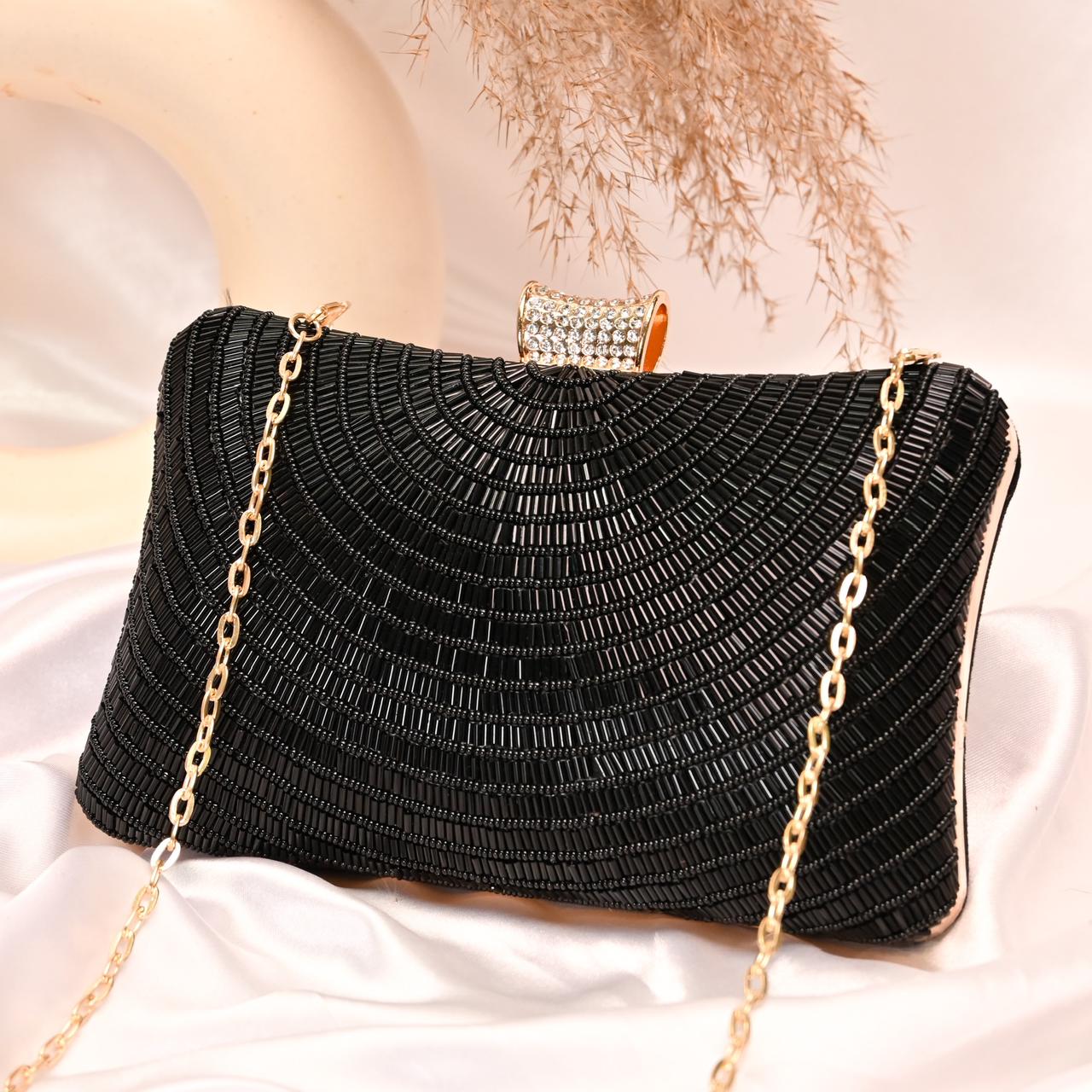 Aabida Clutch