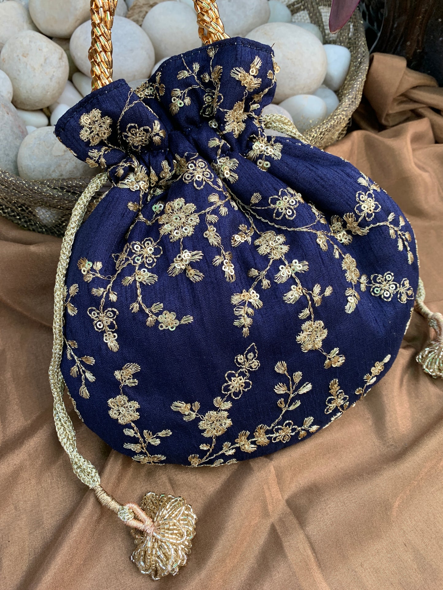 Floral Creeper Potli