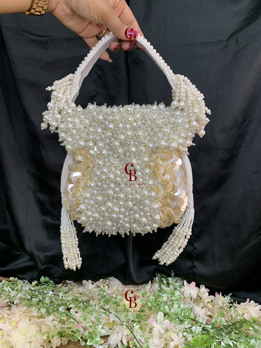 Pearl Glamour Glow Potli