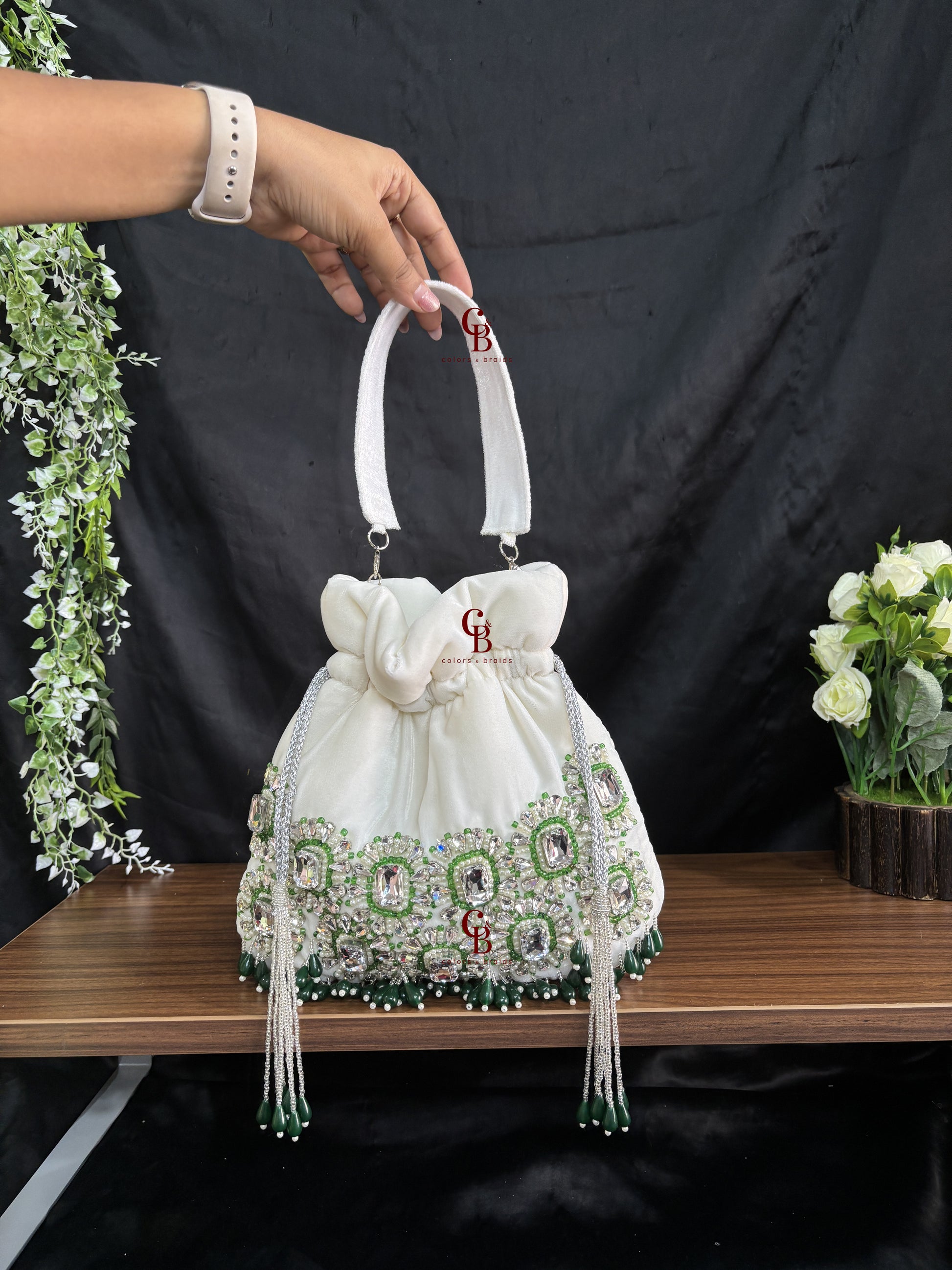 Gulzar Crystal Wedding Potli