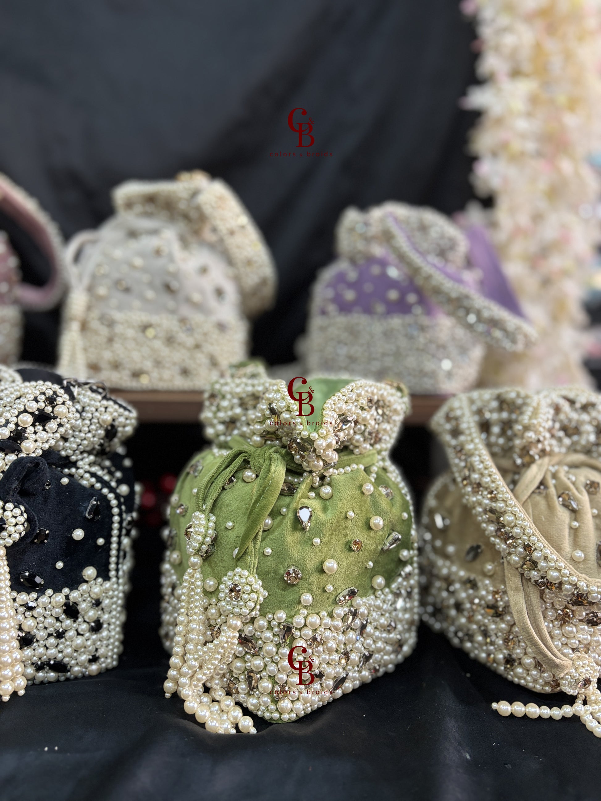 Aarya Pearl Crystal Potli