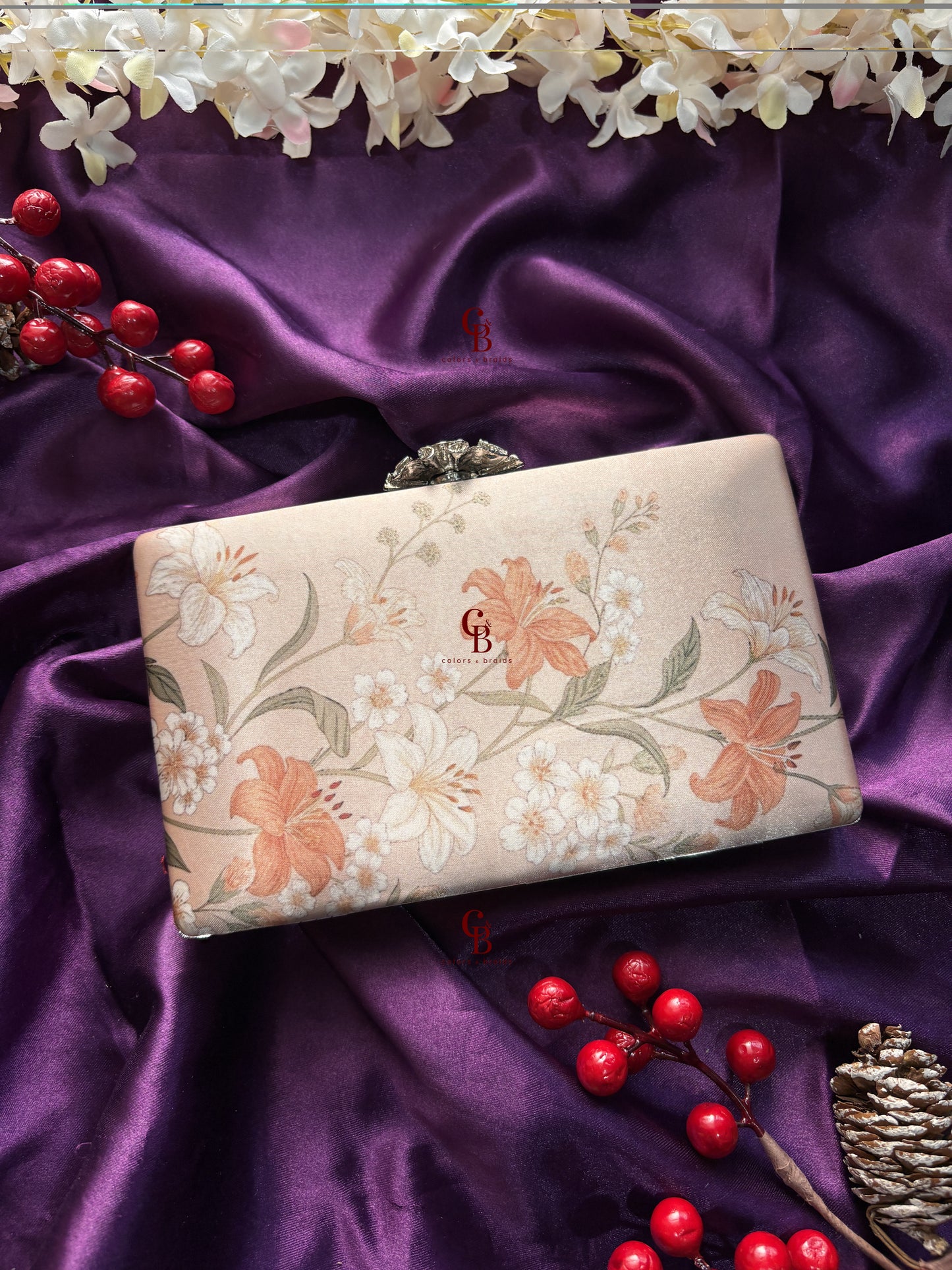 Laila Clutch