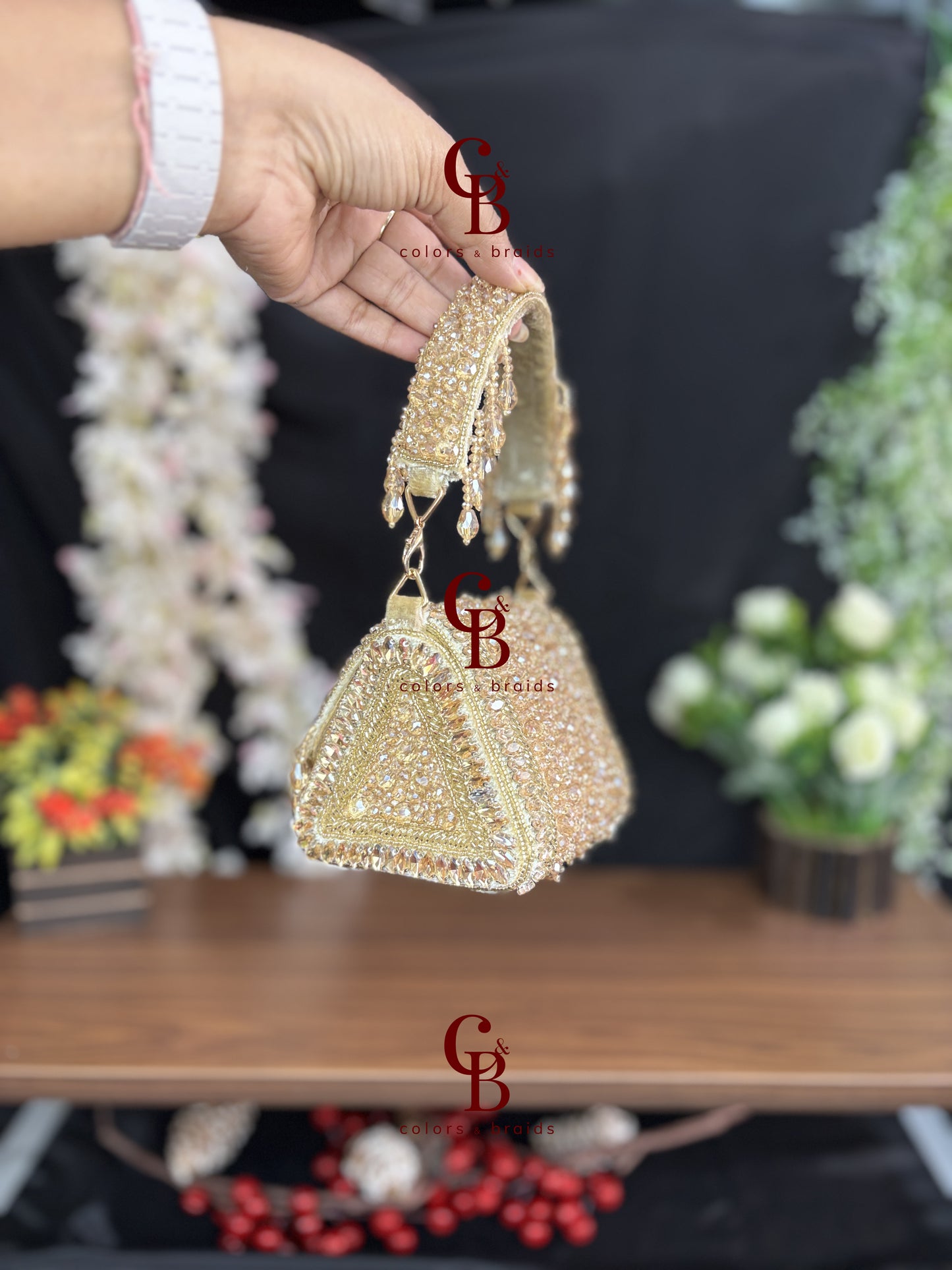Crystal Triangular Flaps Mini