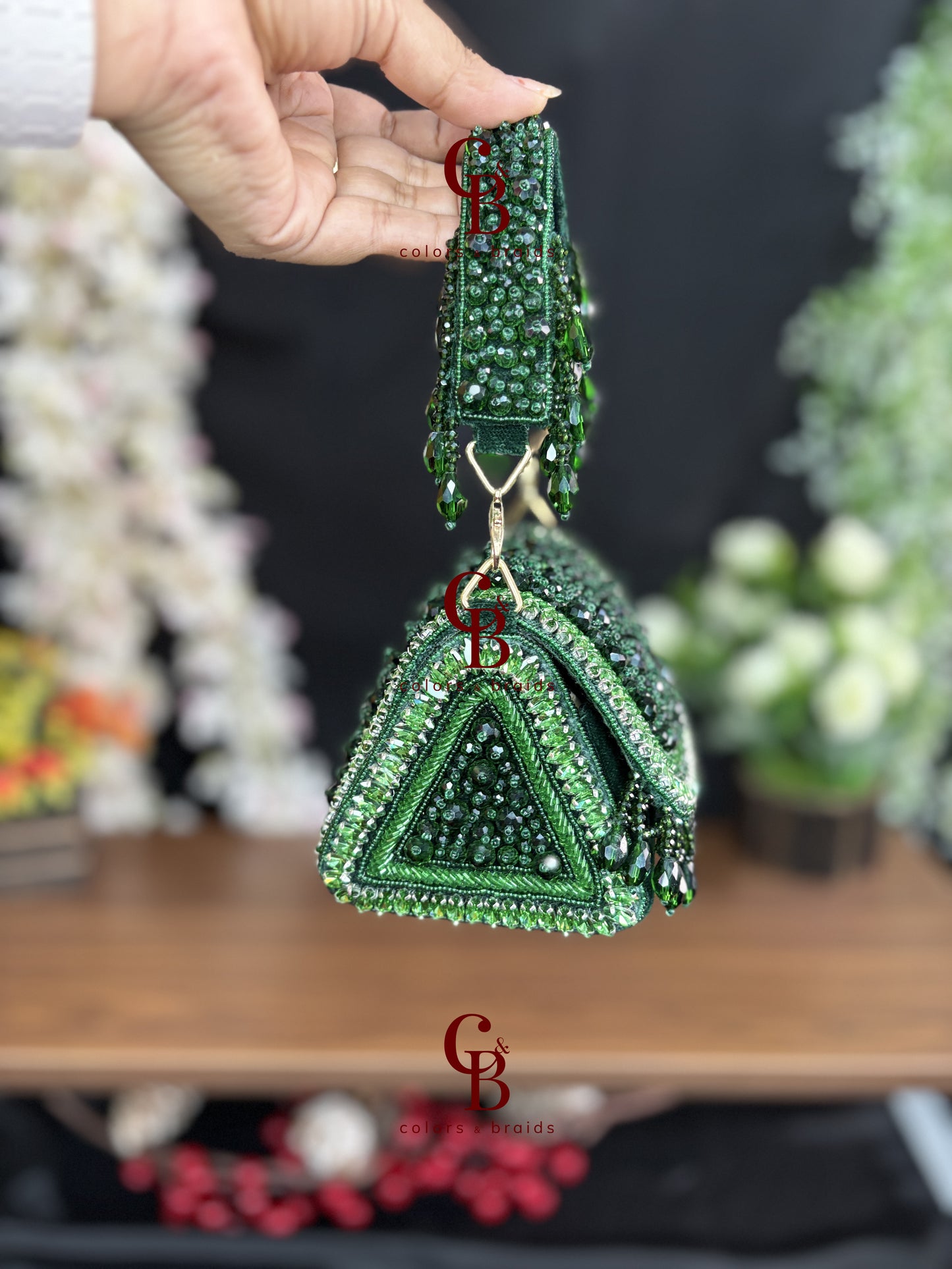 Crystal Triangular Flaps Mini