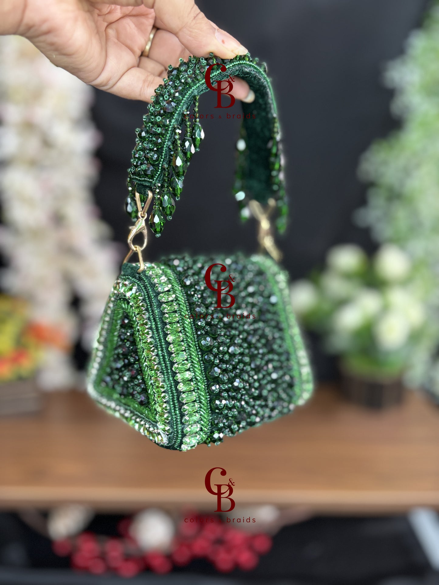 Crystal Triangular Flaps Mini