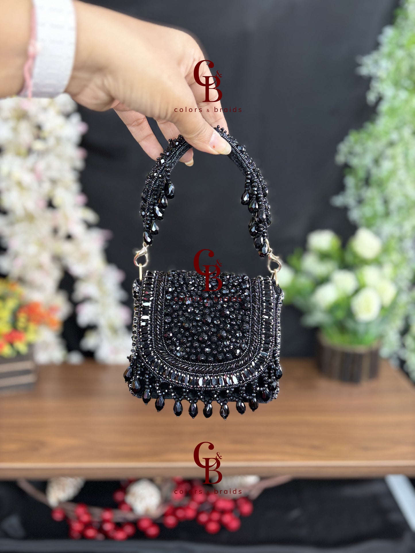 Crystal Triangular Flaps Mini