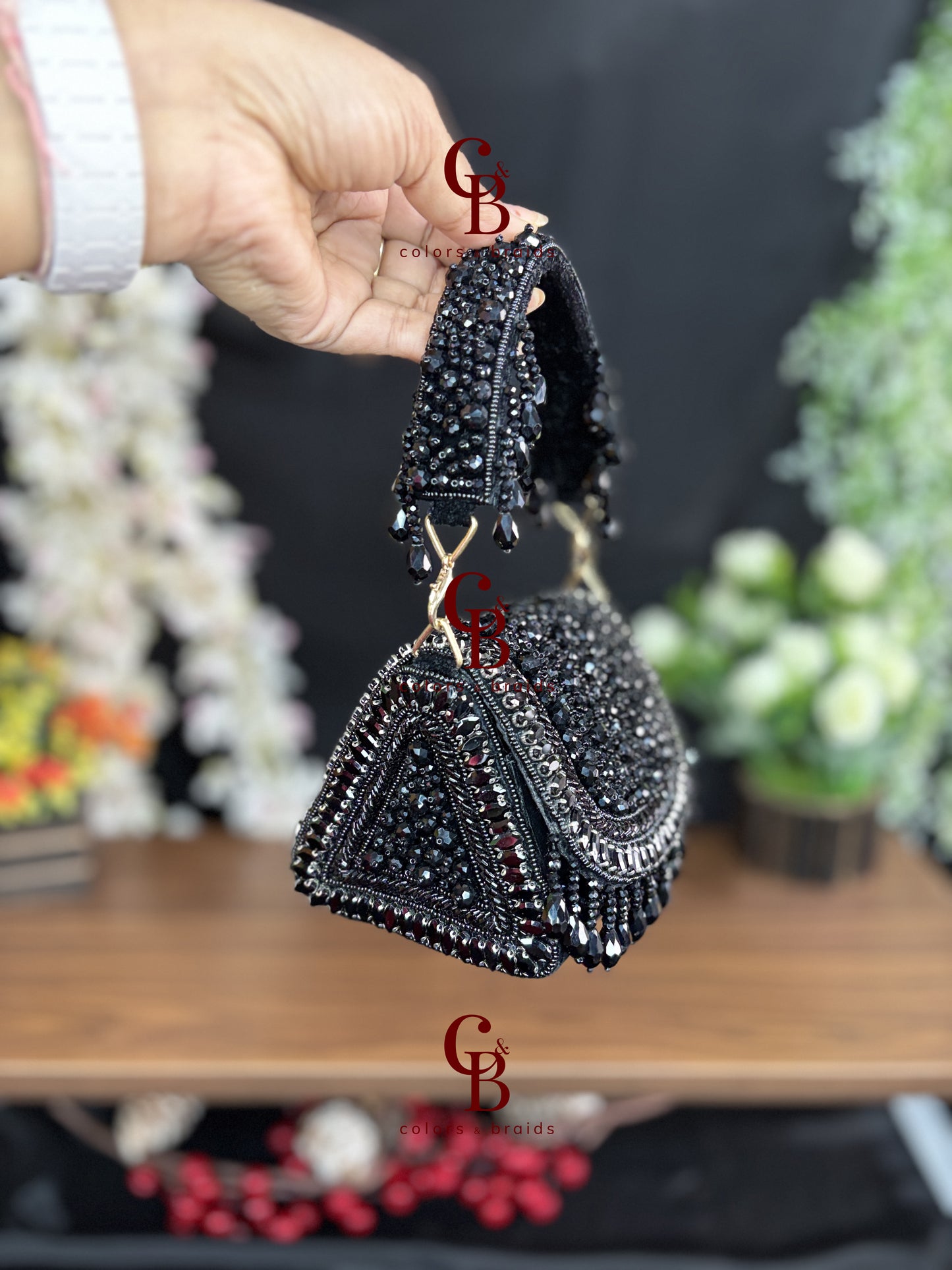 Crystal Triangular Flaps Mini