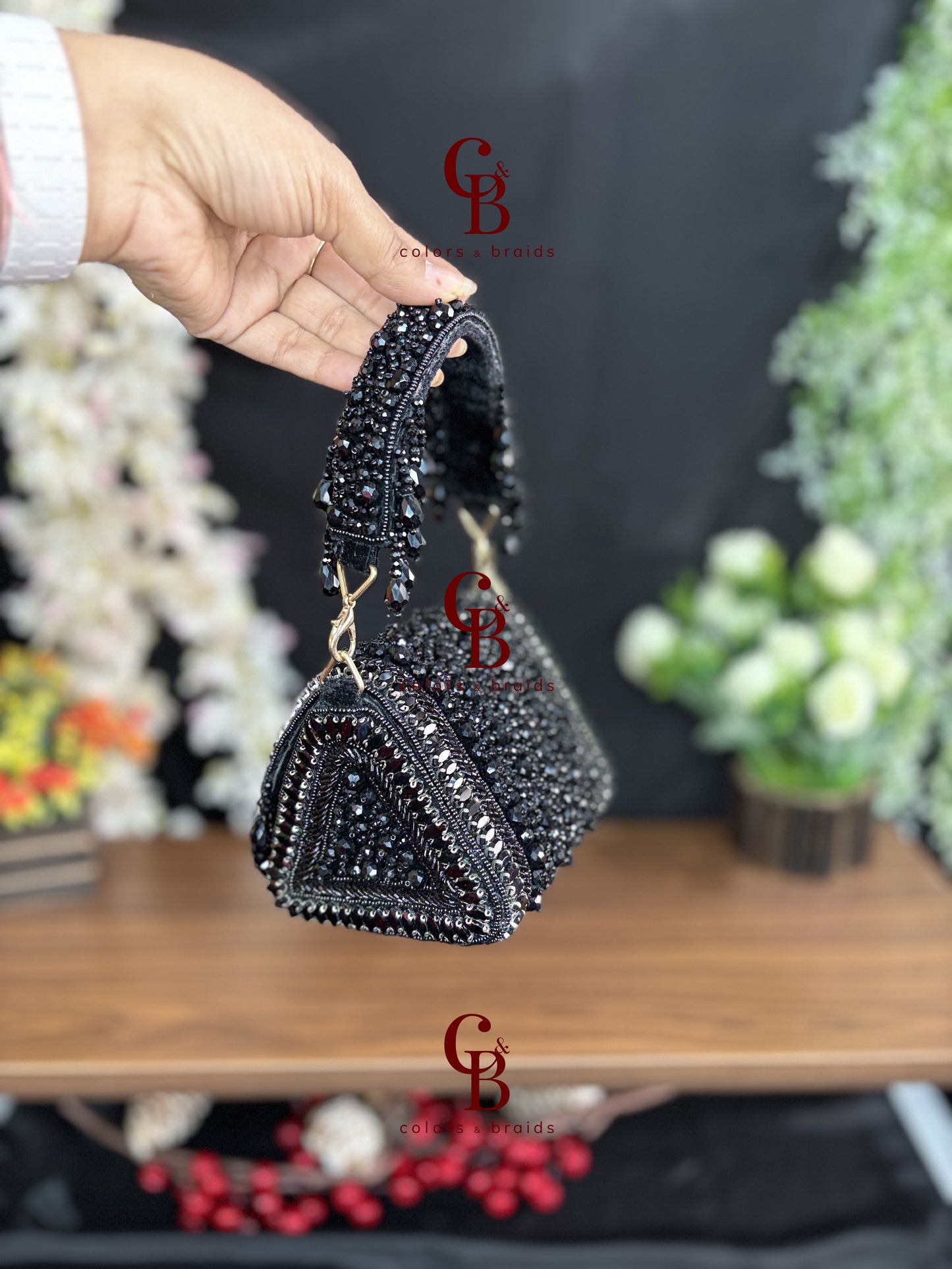 Crystal Triangular Flaps Mini
