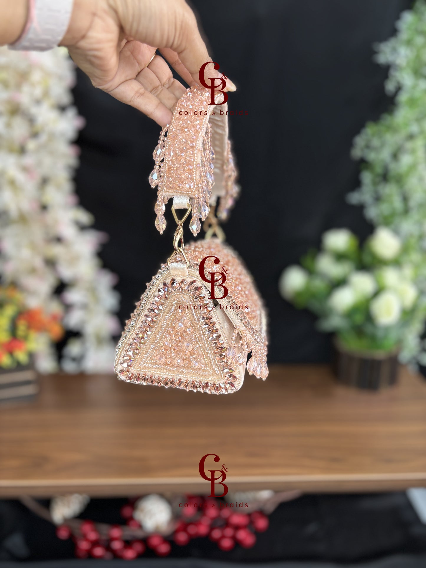 Crystal Triangular Flaps Mini