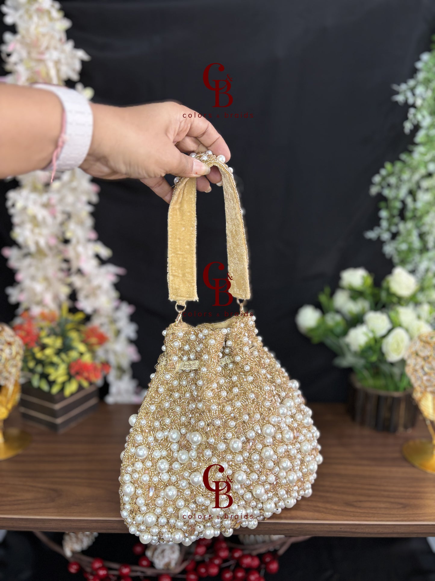 Pearl Bloom Potli