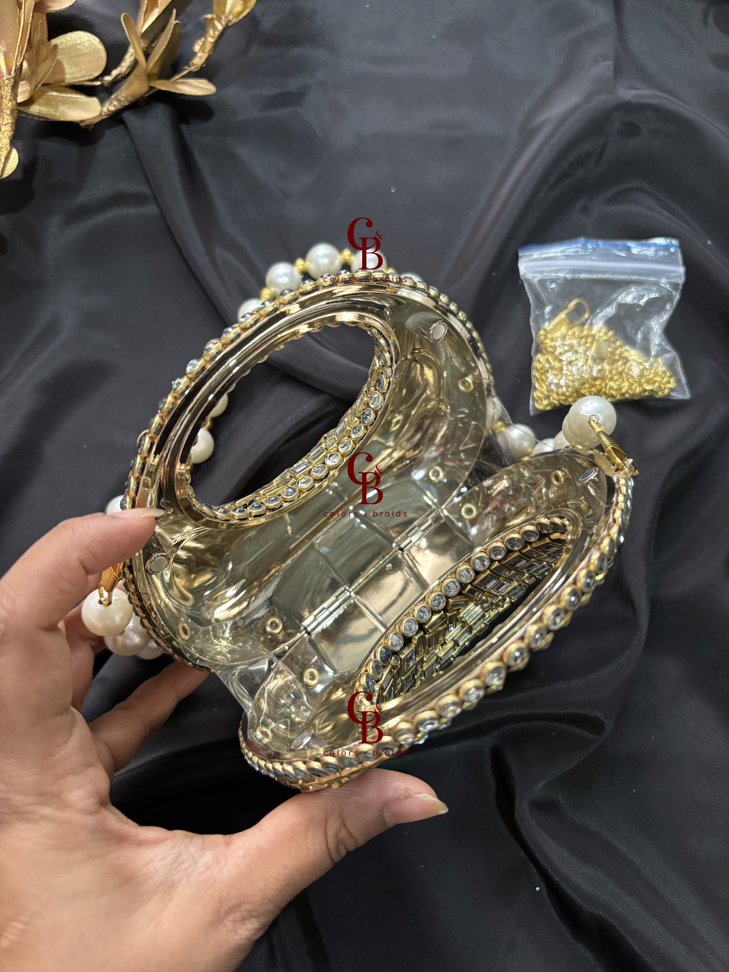O Shaped Kundan Stone Clutch