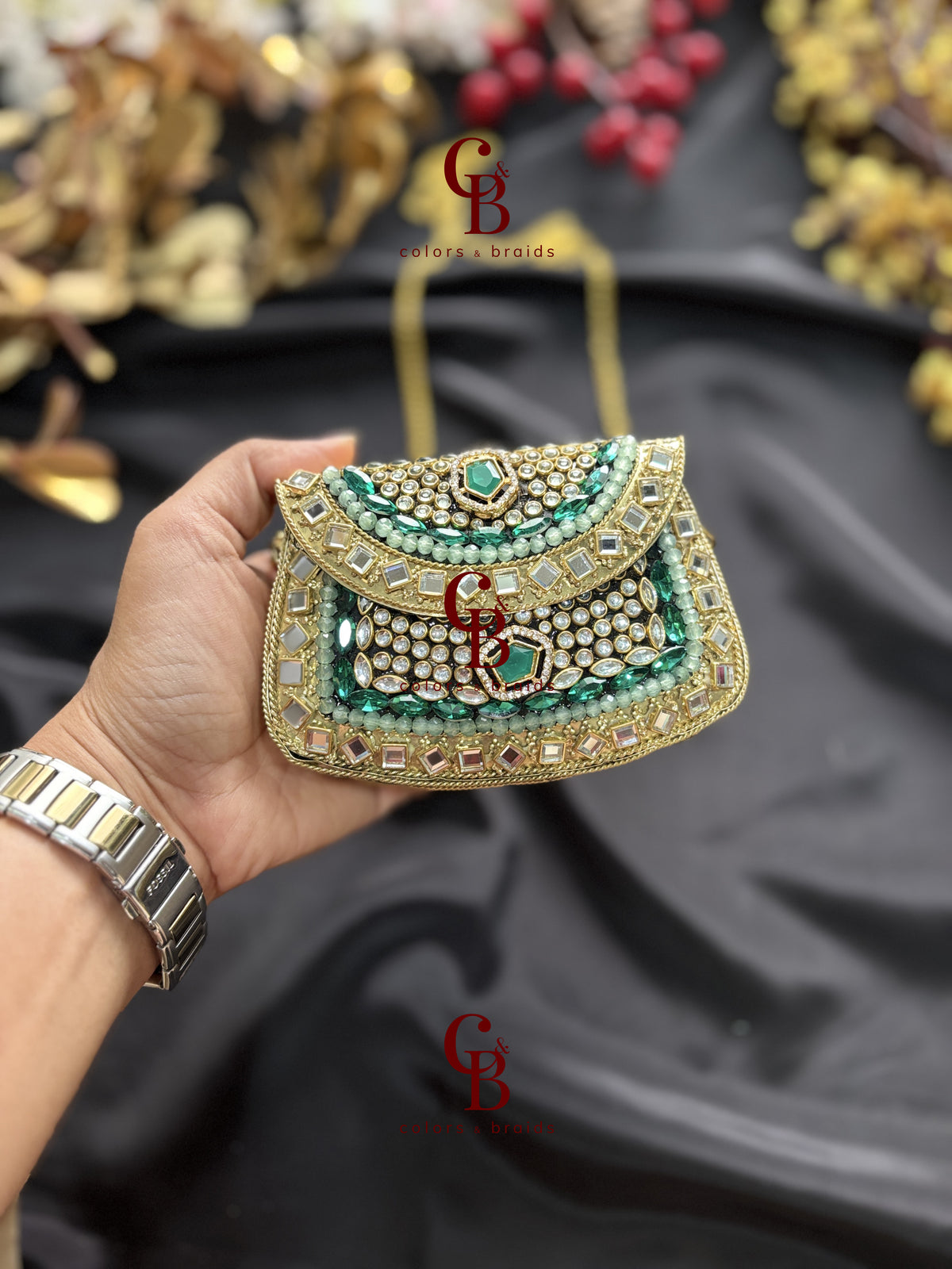 Roohi Emerald Kundan Metal Clutch