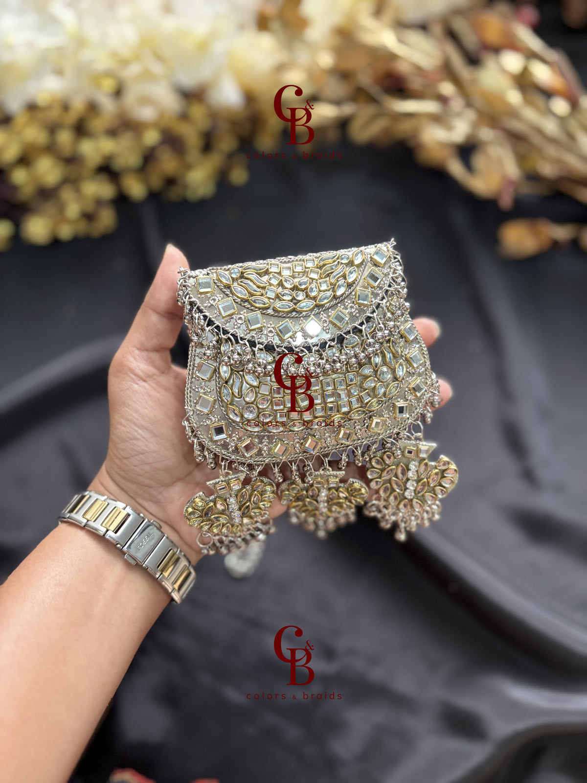 Classic Ghungroo Kundan Clutch (With Ghungroo Sound)