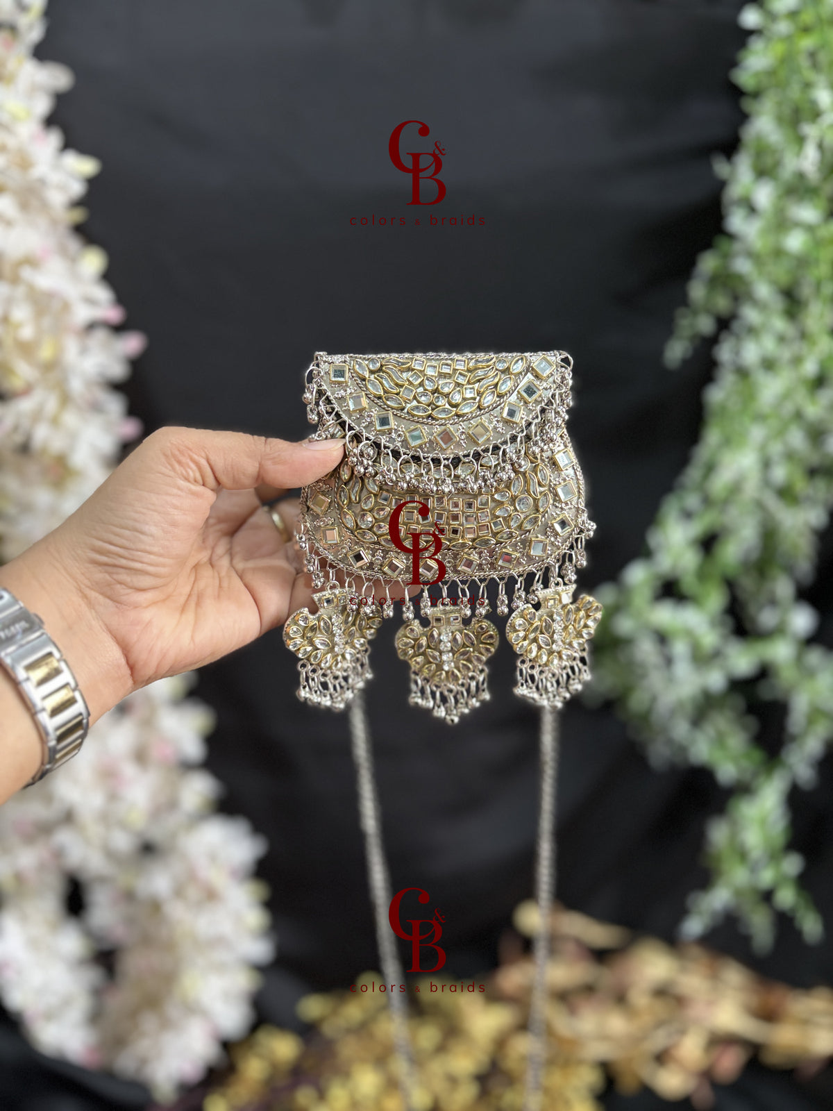 Classic Ghungroo Kundan Clutch (With Ghungroo Sound)