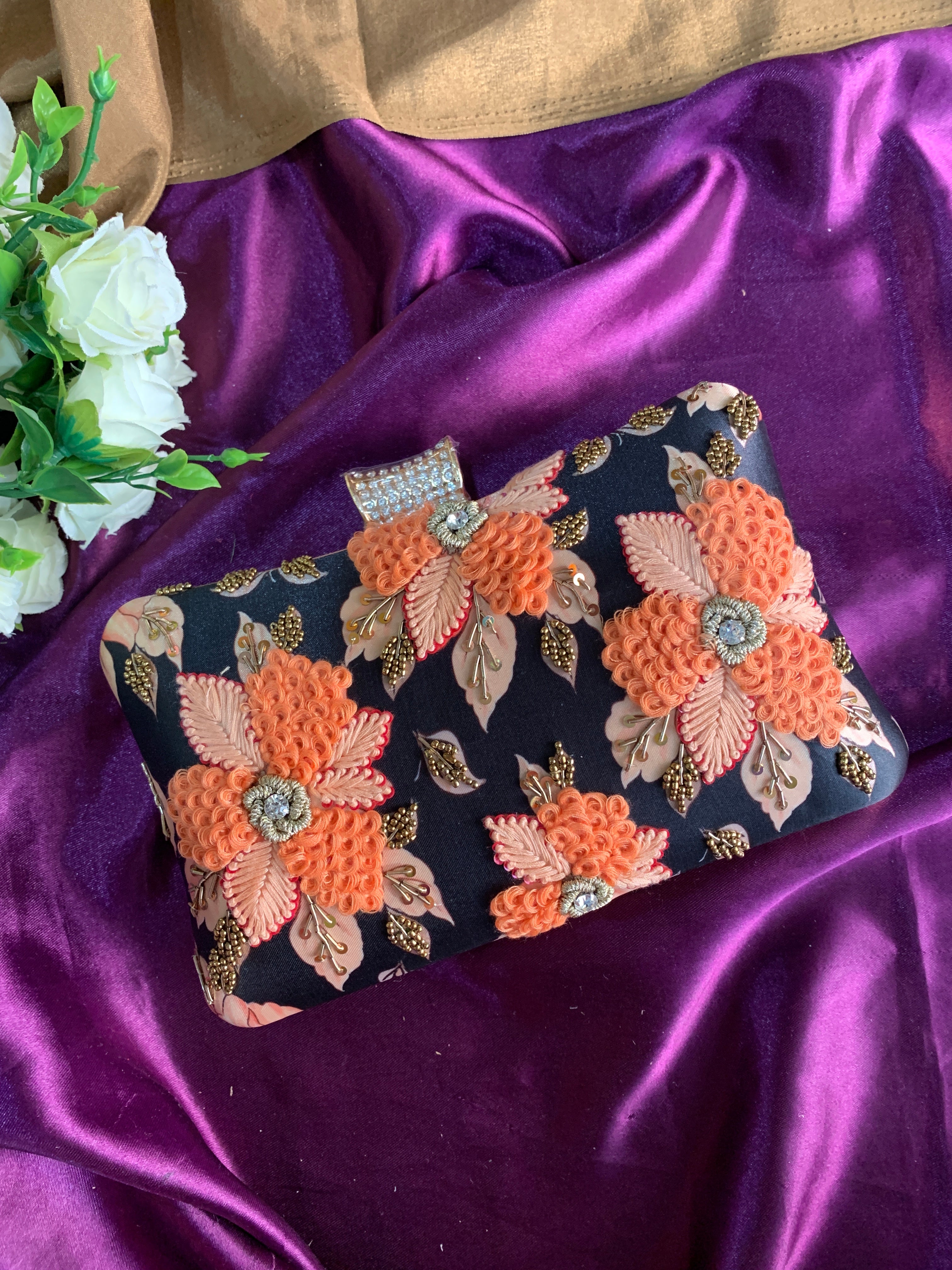 Ehsaas Clutch colorsandbraids