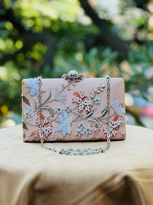 Laila Clutch