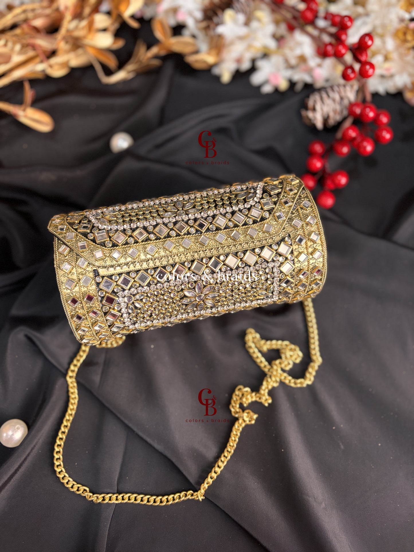 Zohra Kundan Clutch