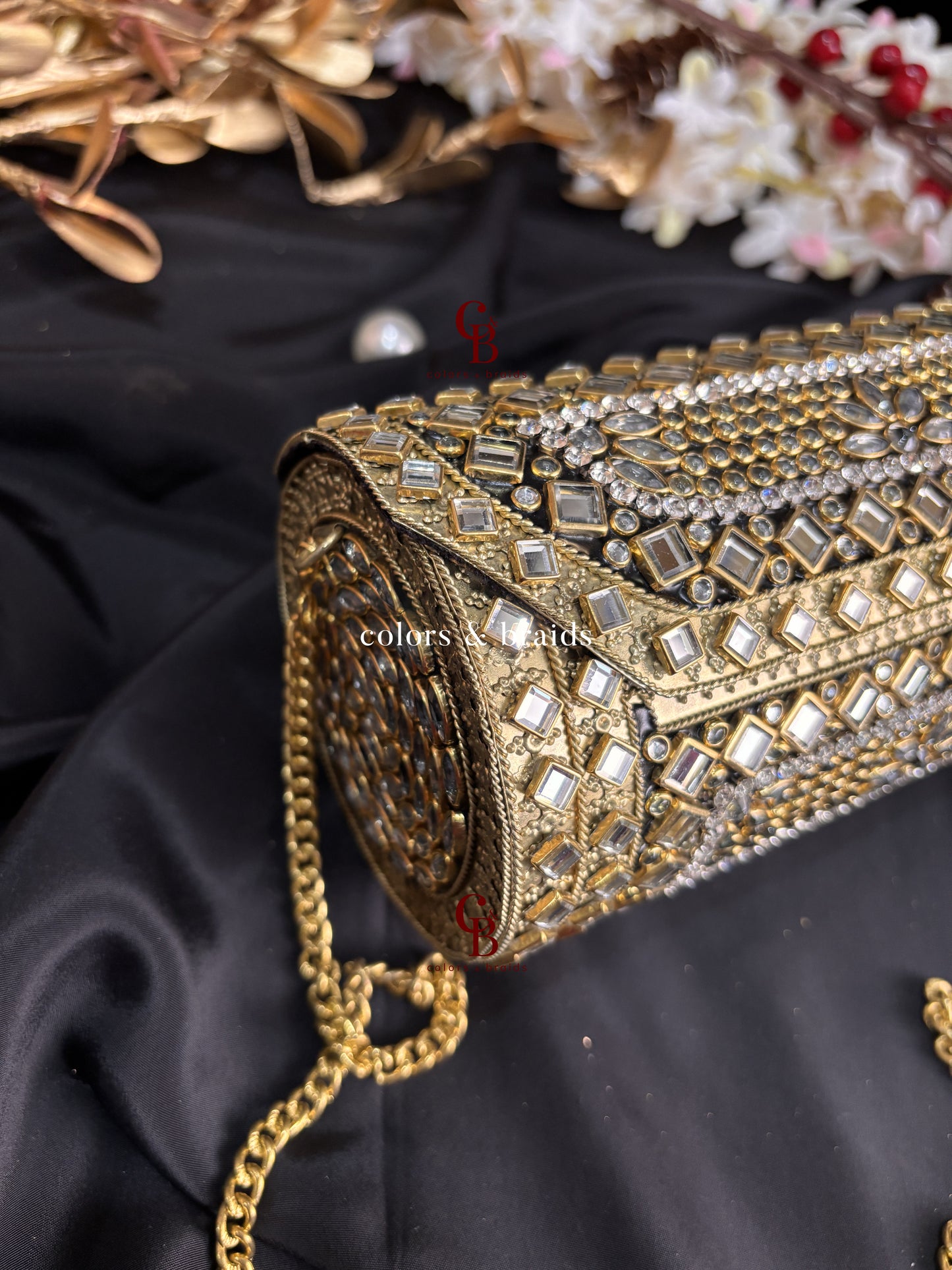 Zohra Kundan Clutch