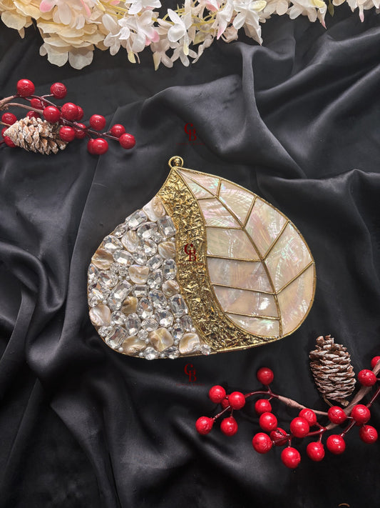 Navya MOP Brass clutch