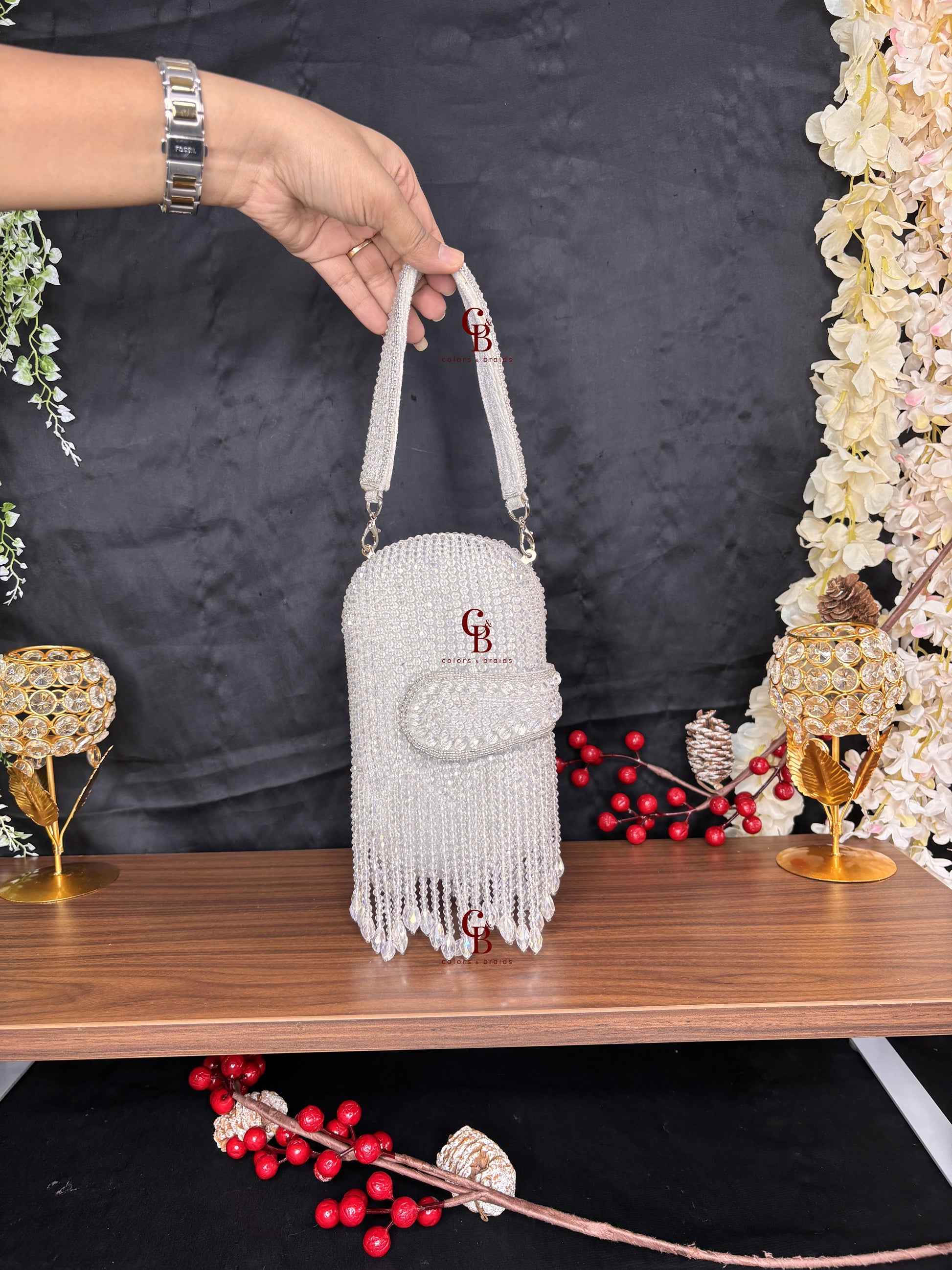 All over Crystal Droplets Mobile Clutch