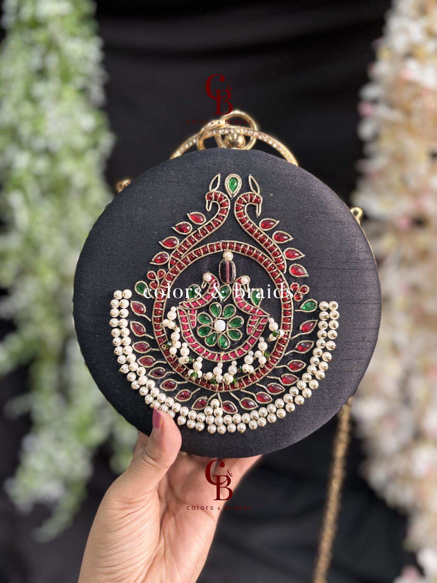 Maya Kundan Round Clutch