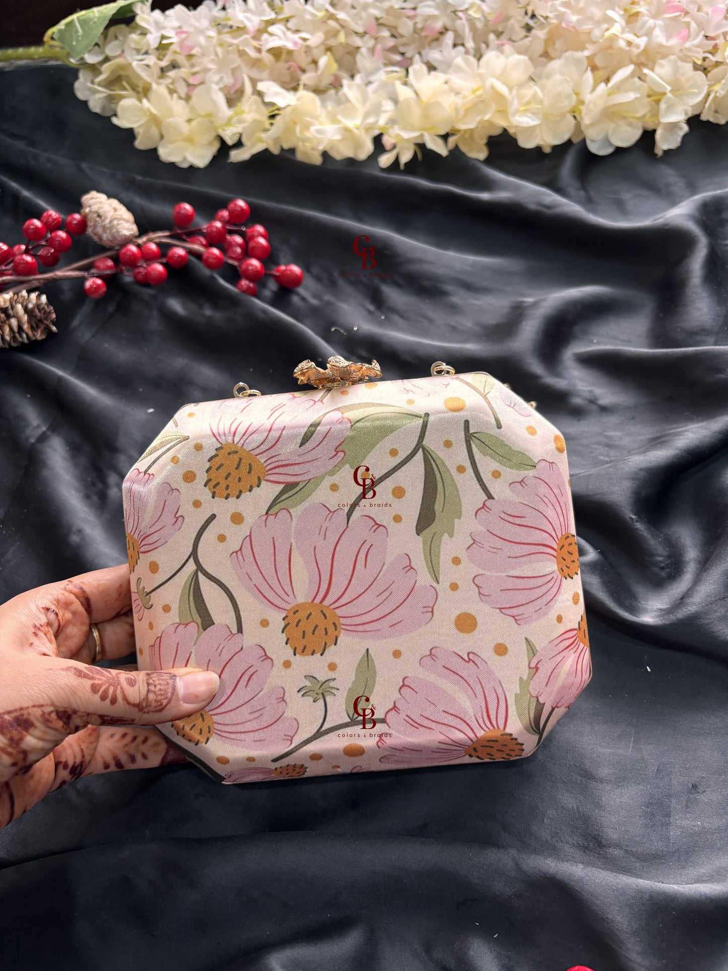 Reeva Hexagon Shaped Clutch