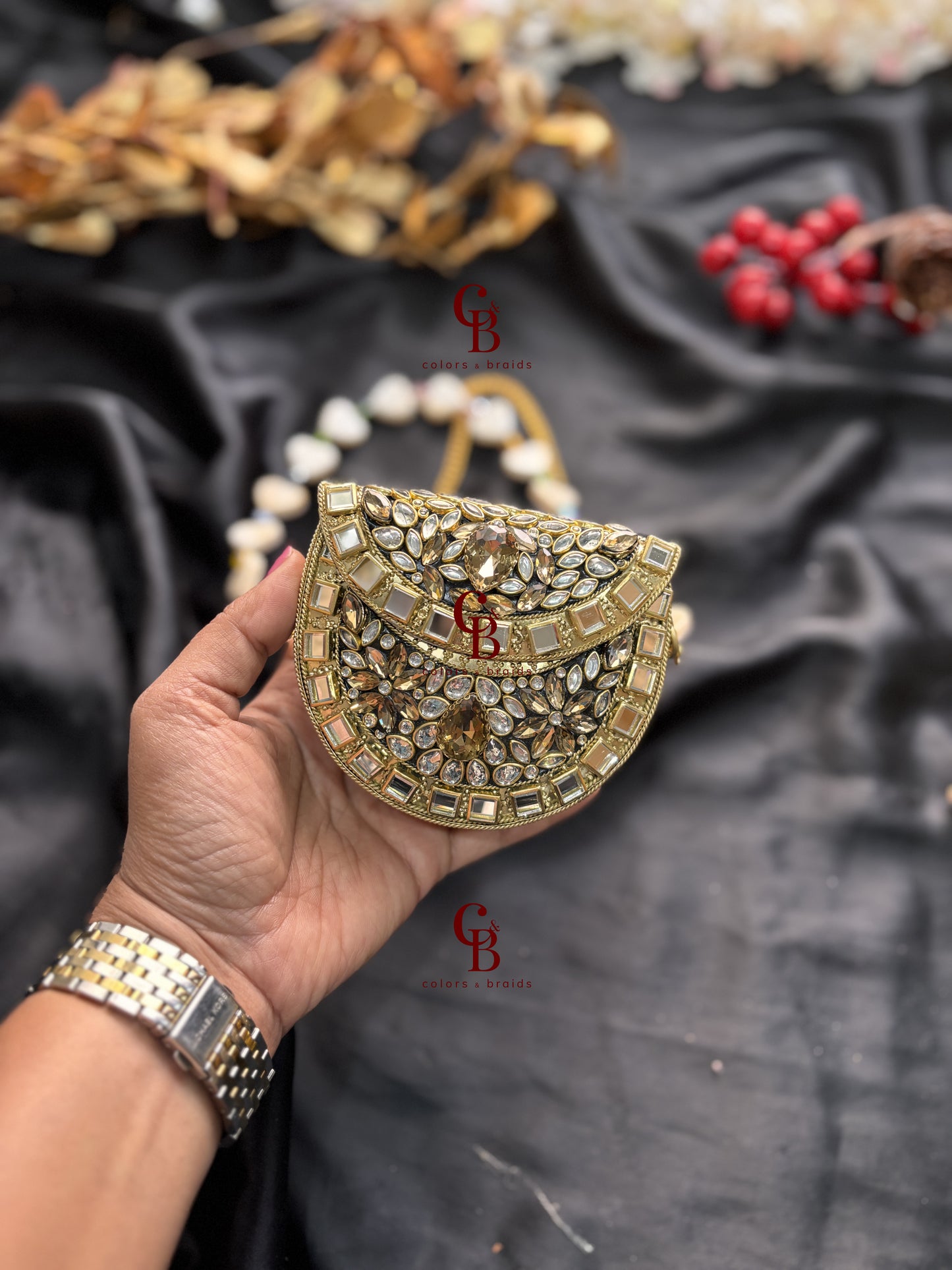 Suhani Gold Kundan Clutch